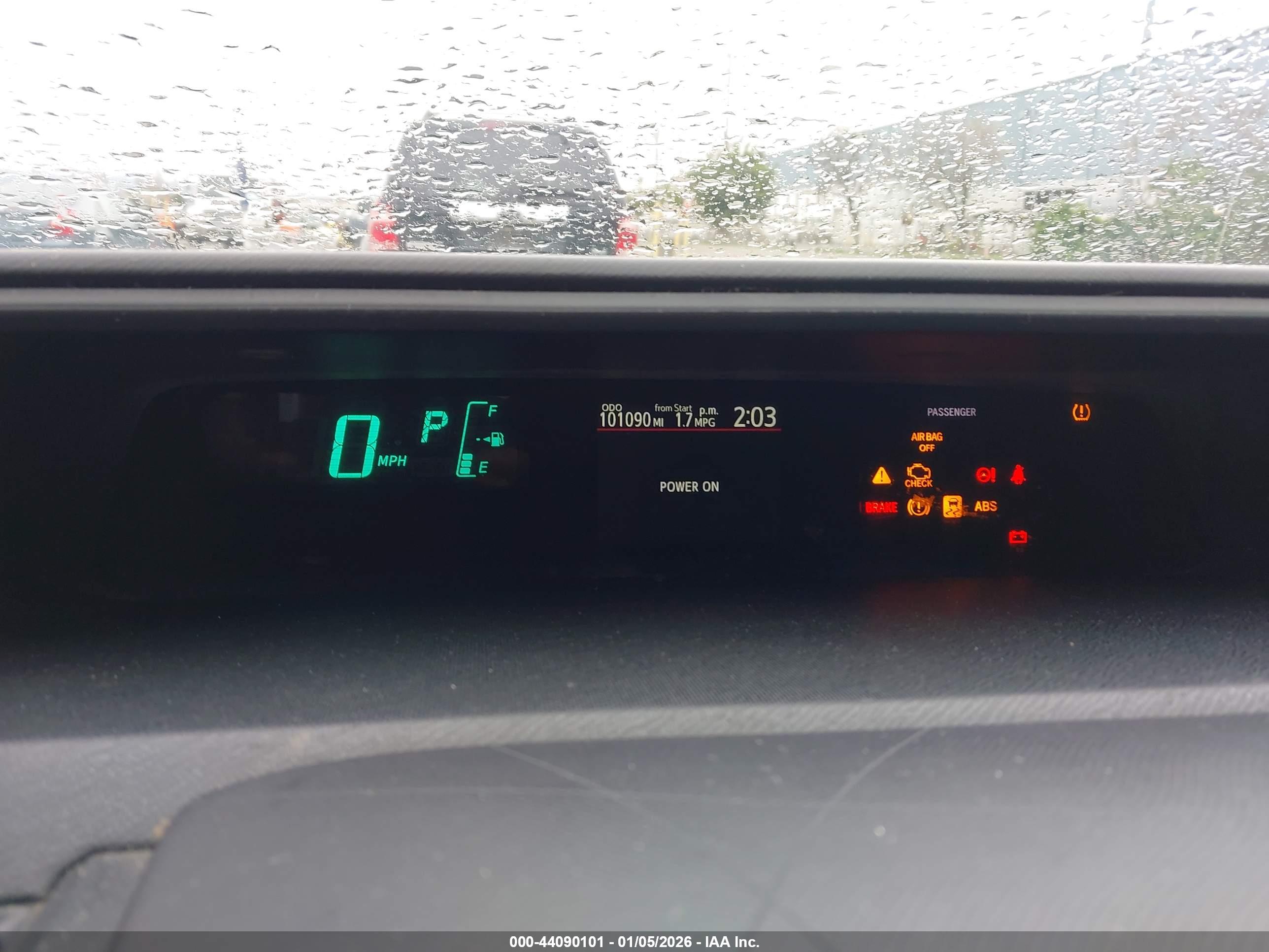 TOYOTA PRIUS image 7