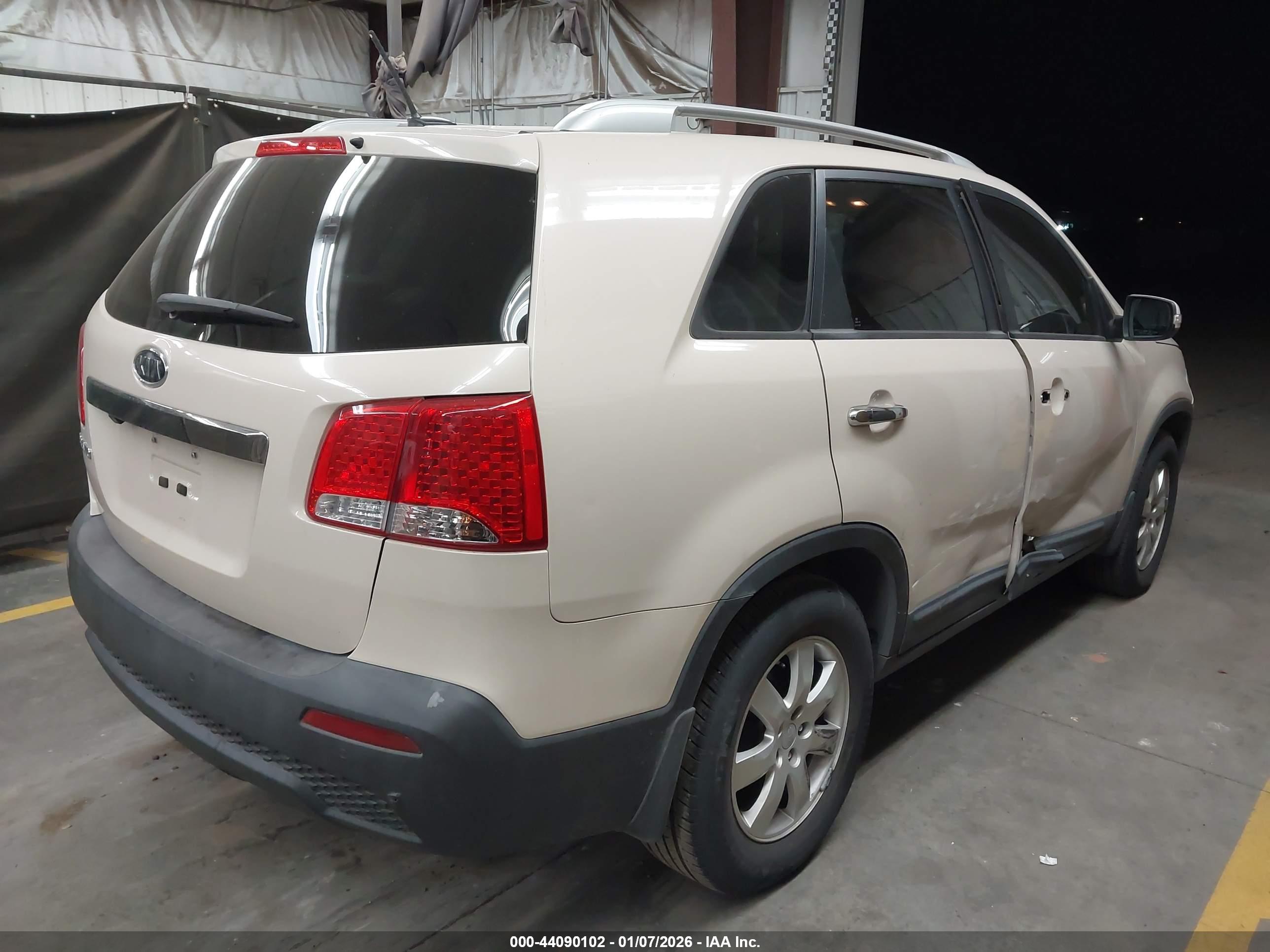 KIA SORENTO image 4