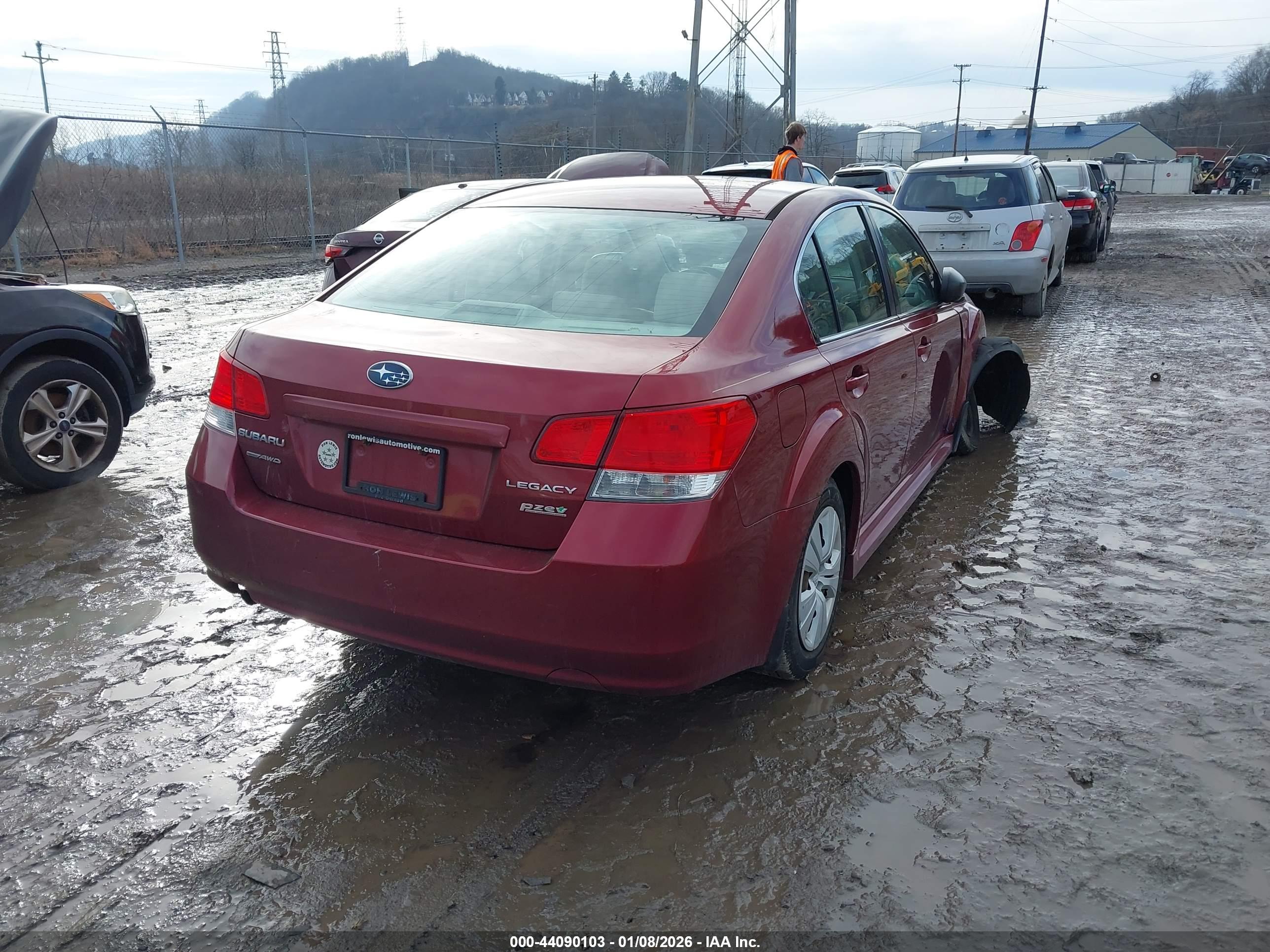 SUBARU LEGACY image 4