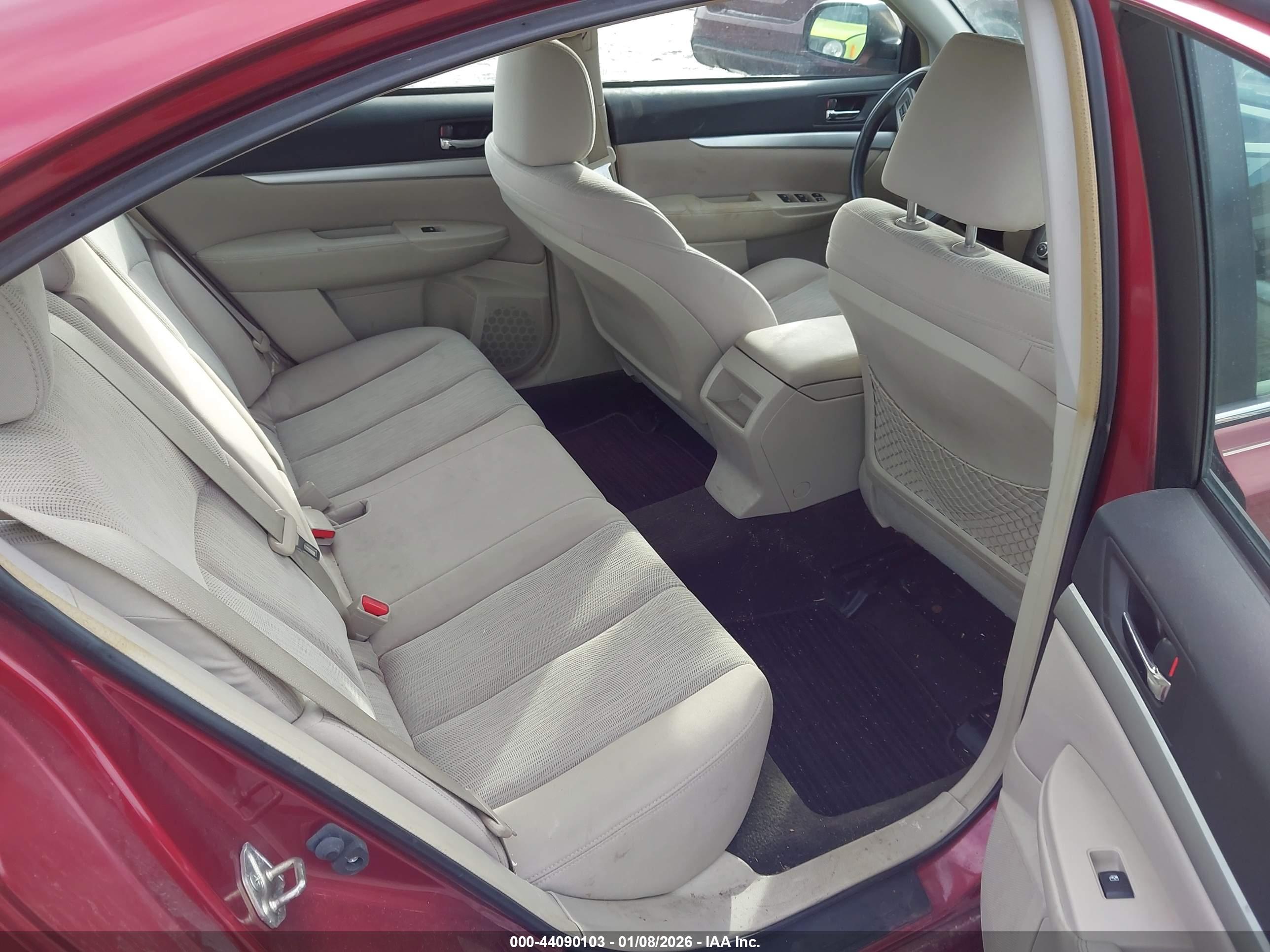 SUBARU LEGACY image 8