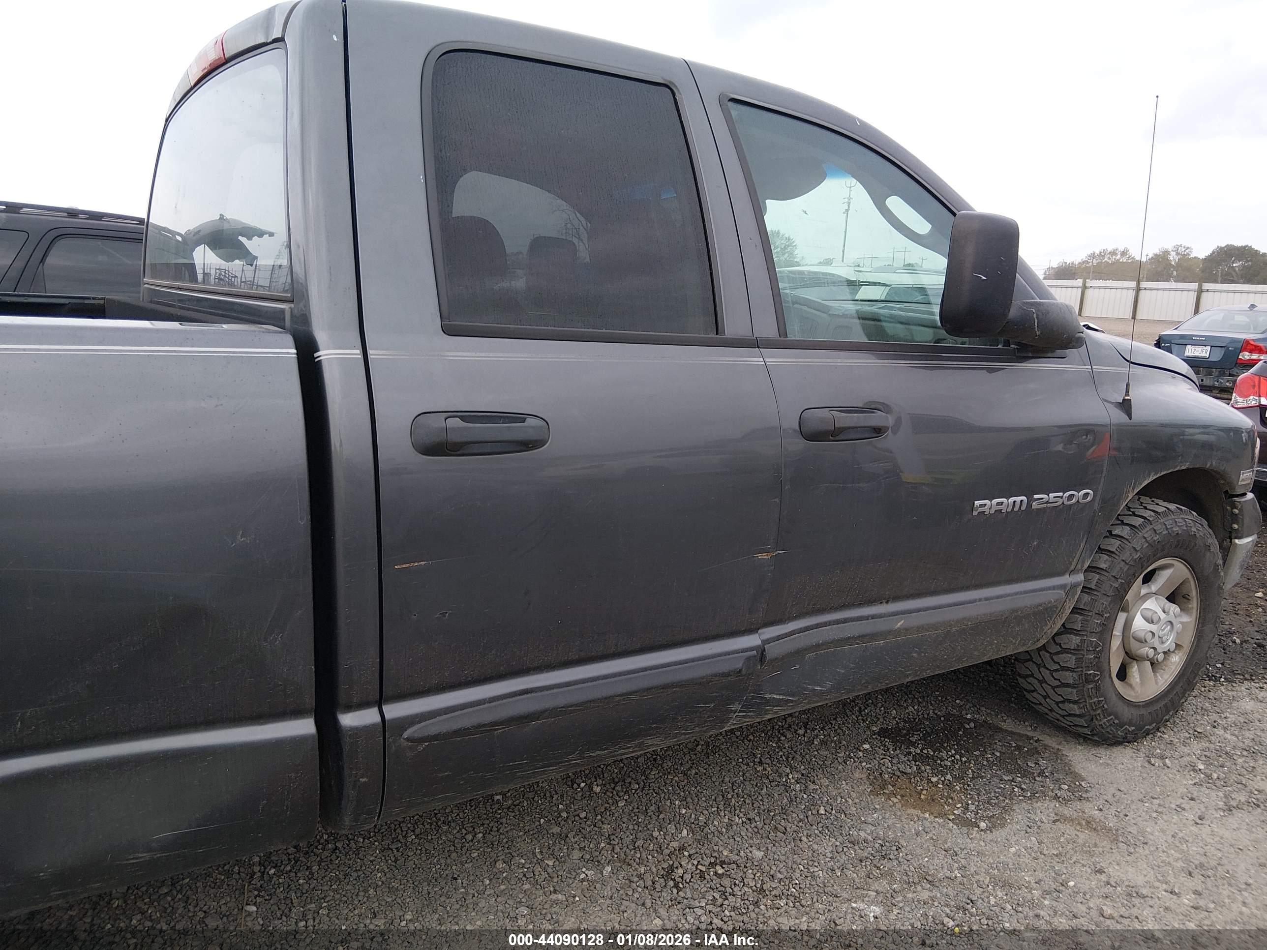 DODGE RAM image 6