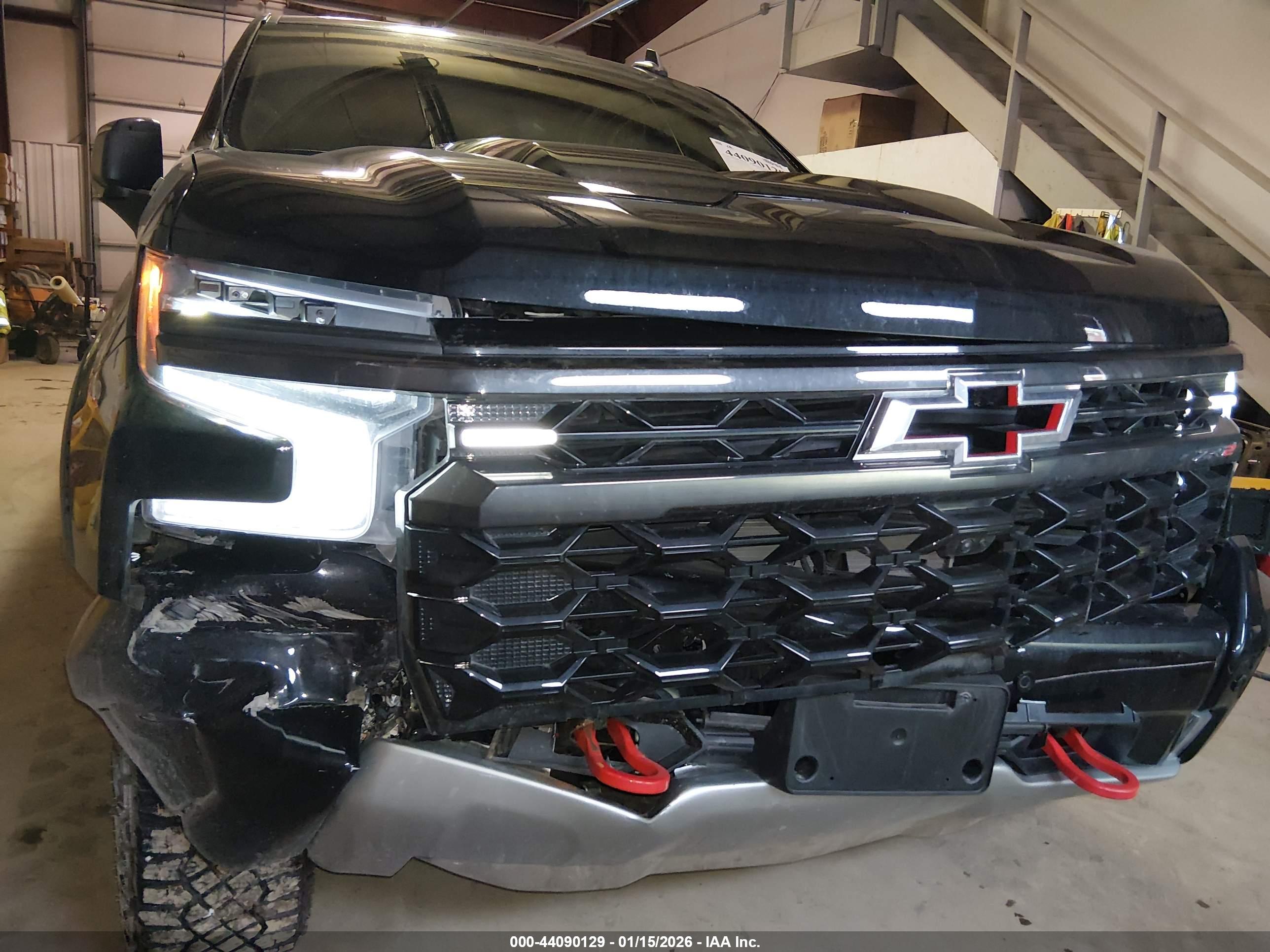 CHEVROLET SILVERADO image 6