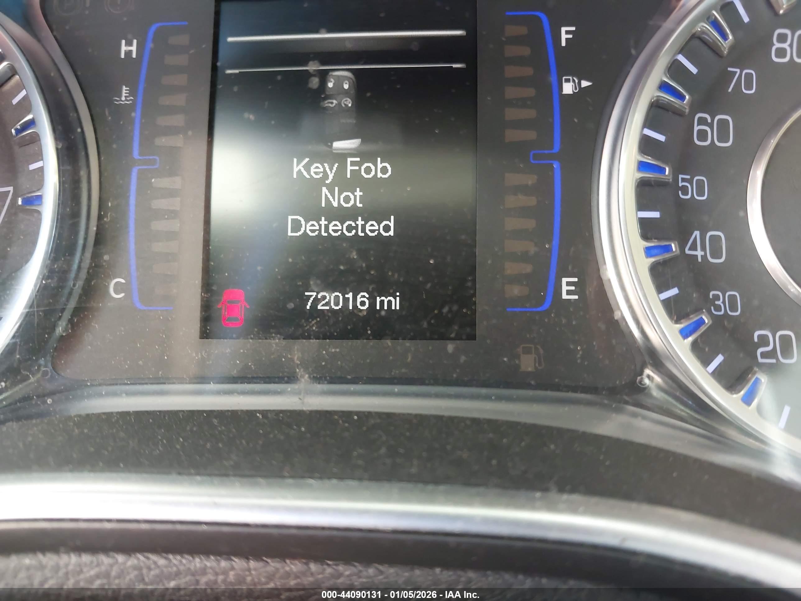 CHRYSLER 200 image 7