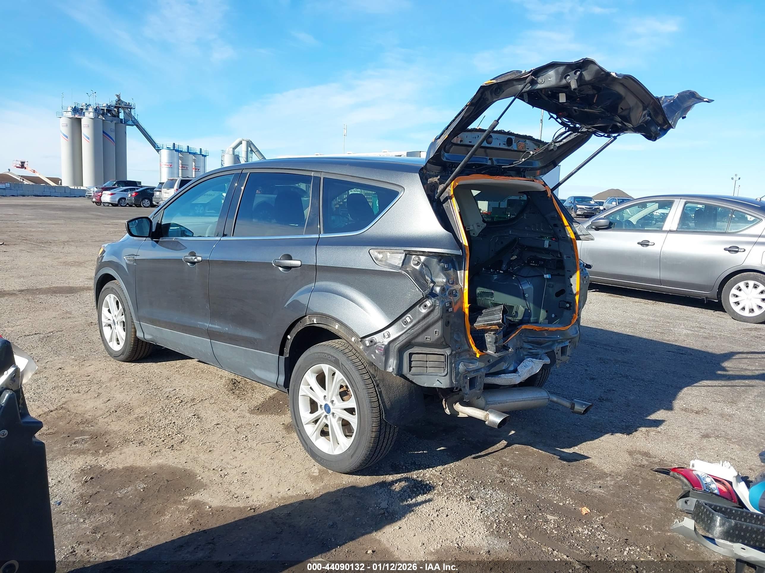 FORD ESCAPE image 3