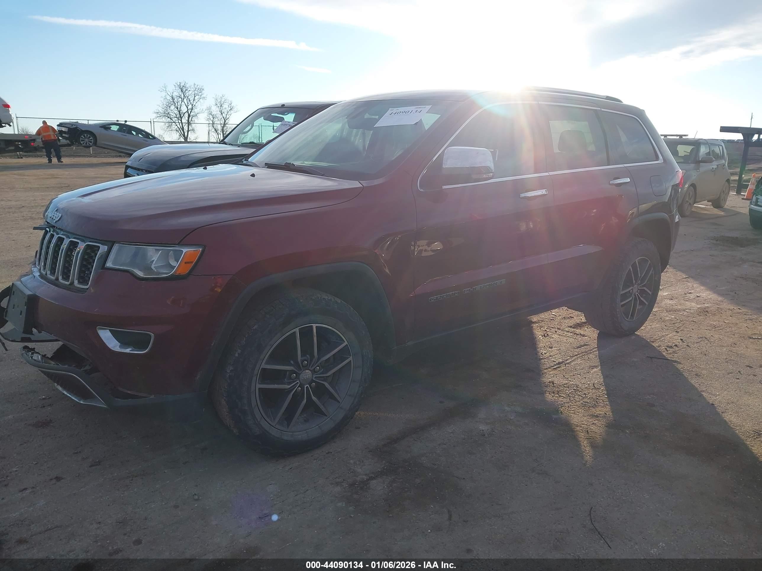 JEEP GRAND image 2