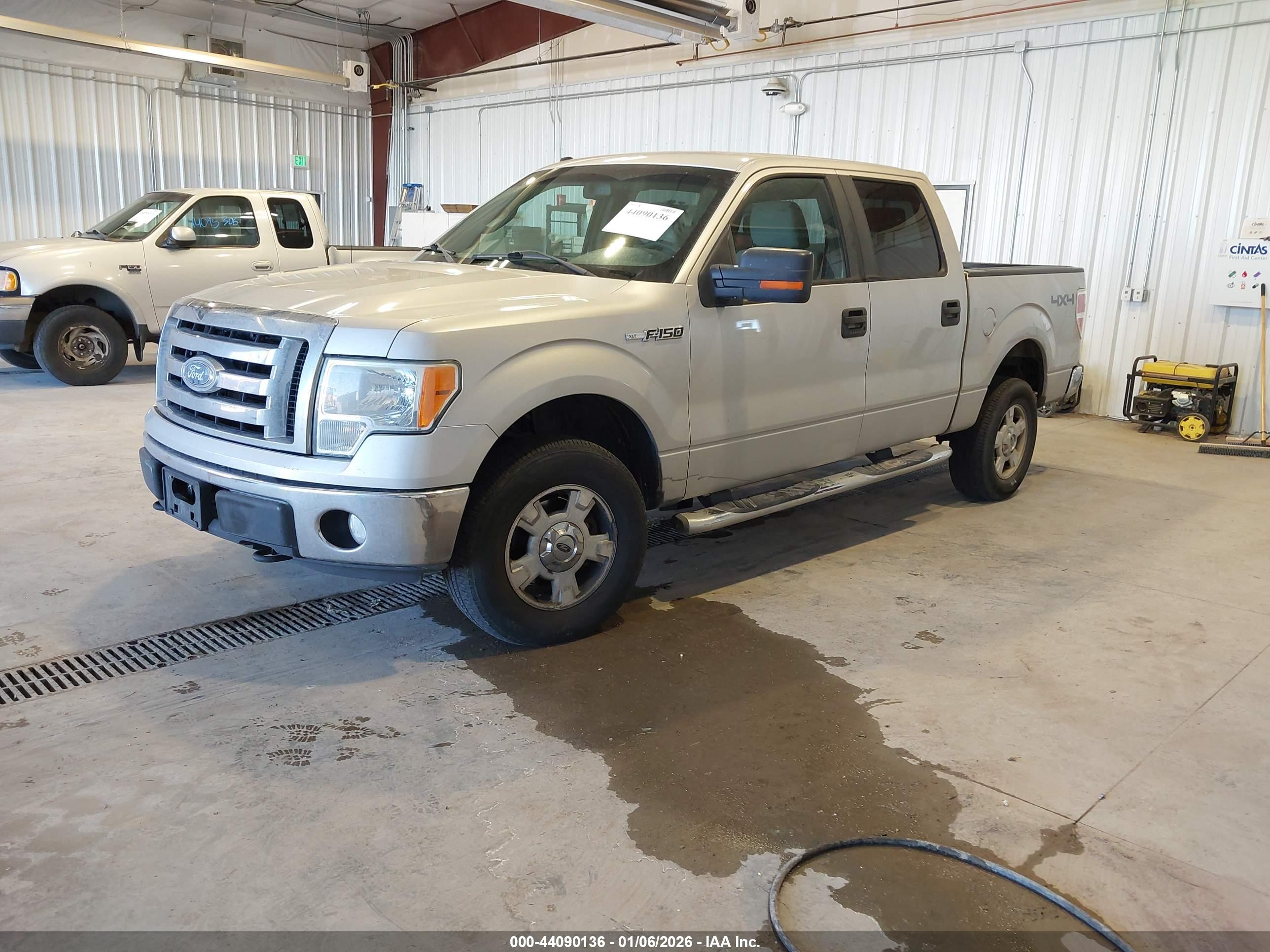 FORD F-150 image 2