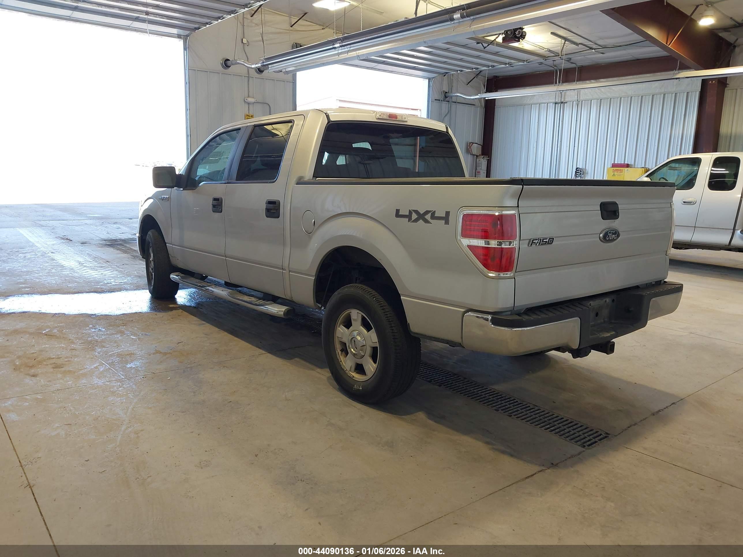 FORD F-150 image 3