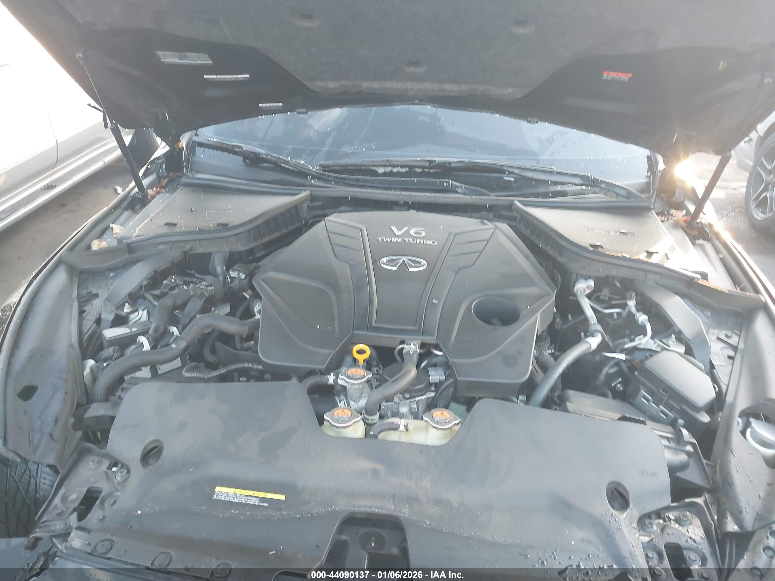 INFINITI Q50 image 10
