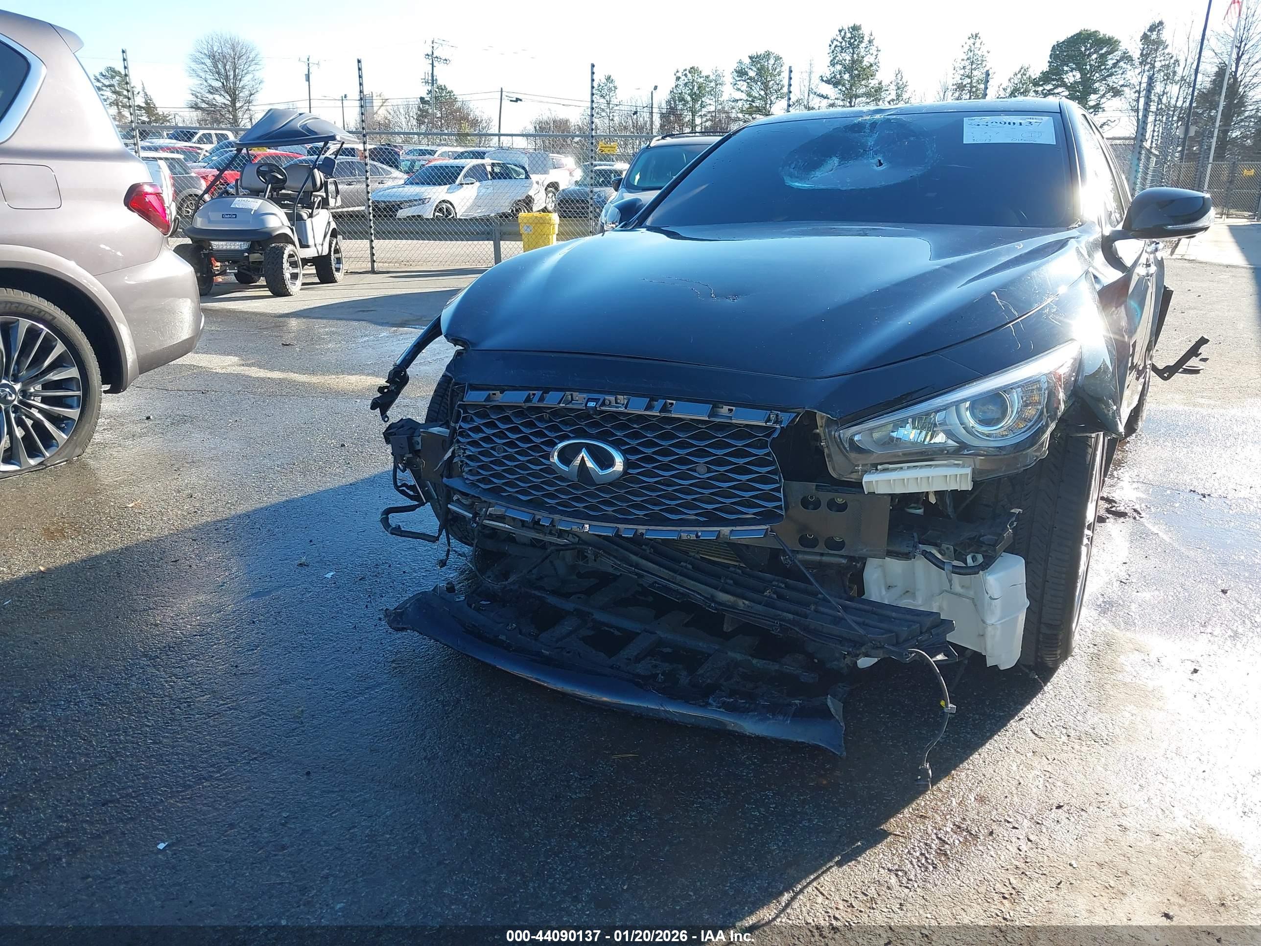 INFINITI Q50 image 6
