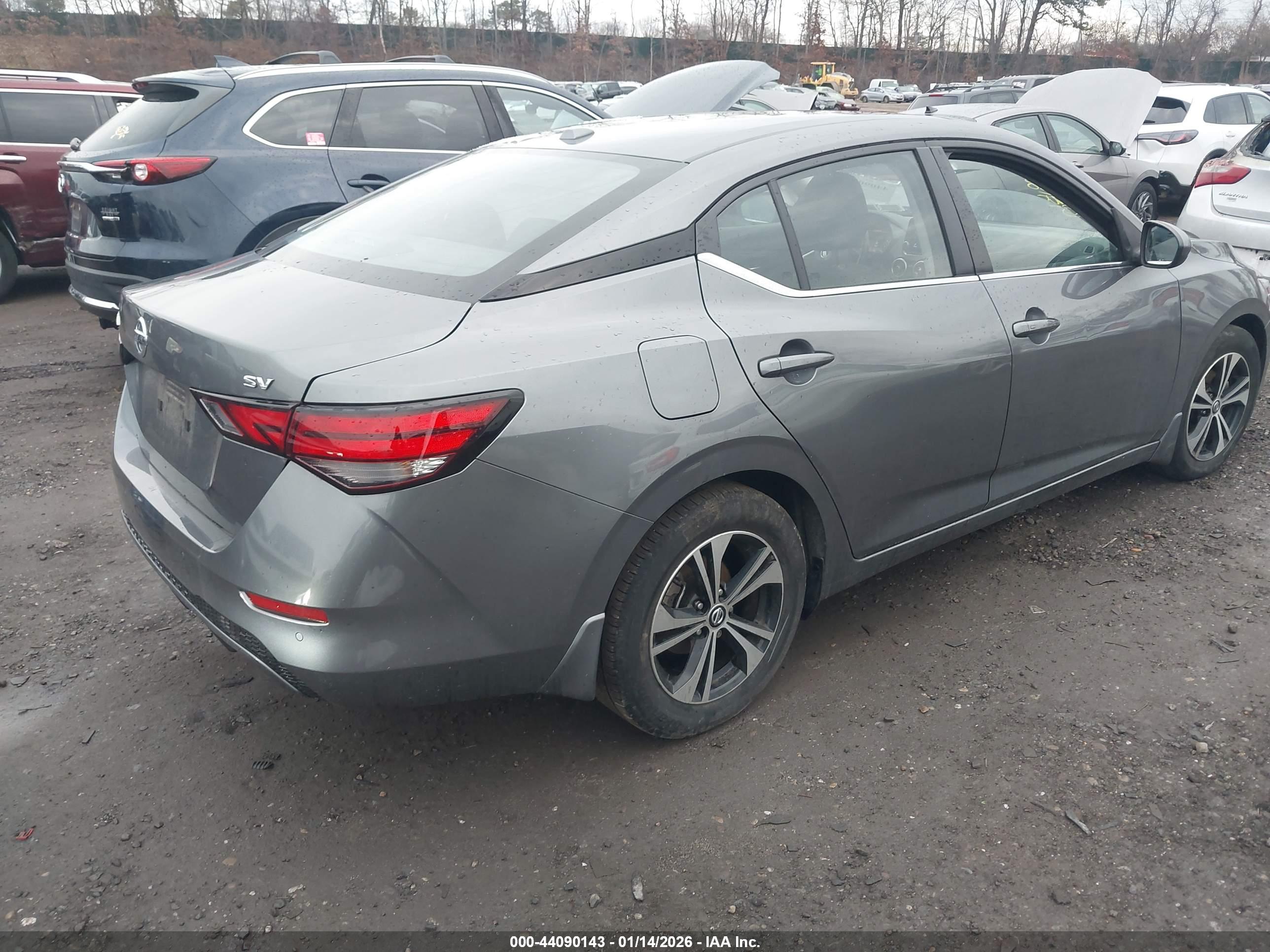 NISSAN SENTRA image 4