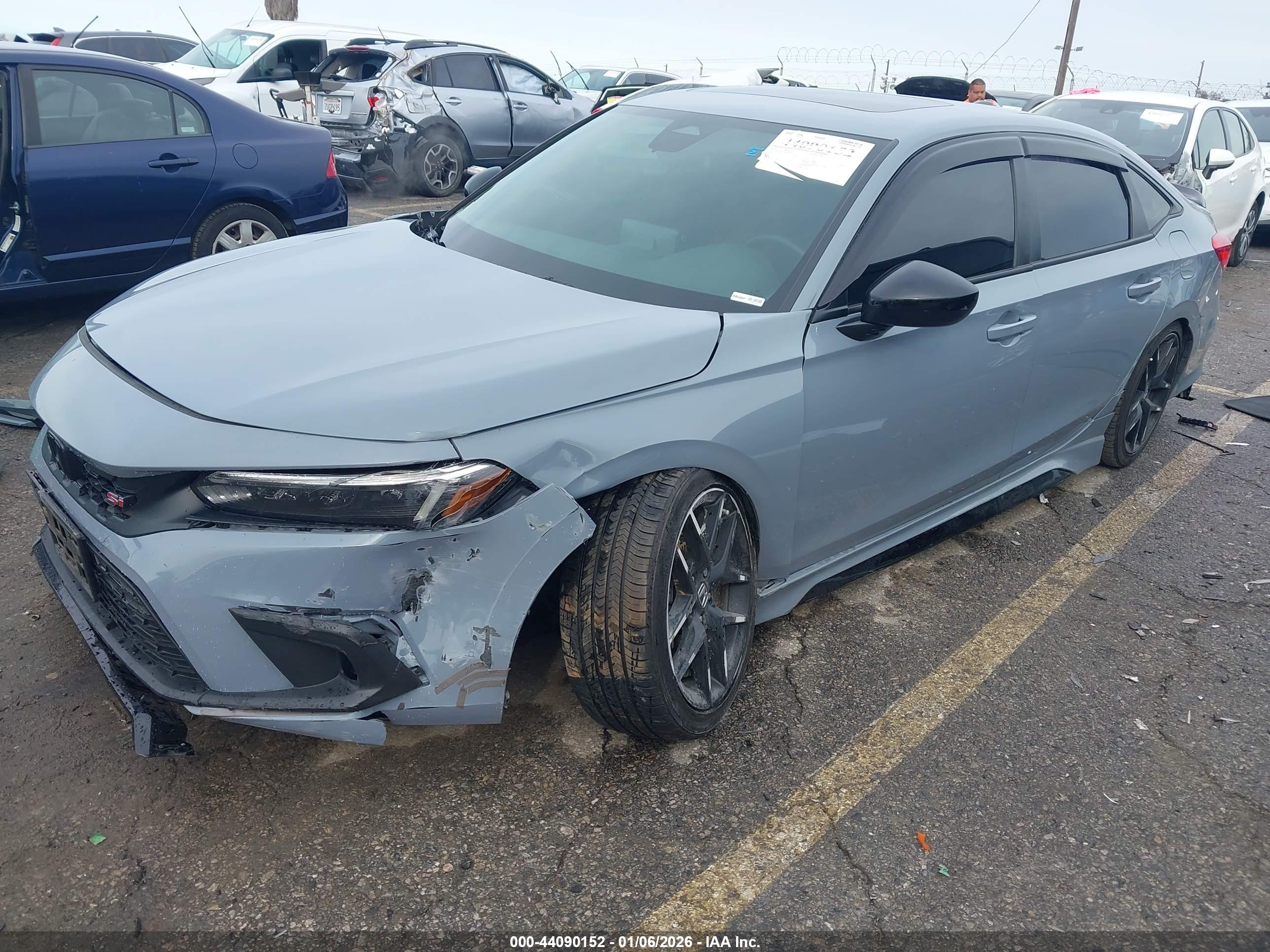 HONDA CIVIC image 2