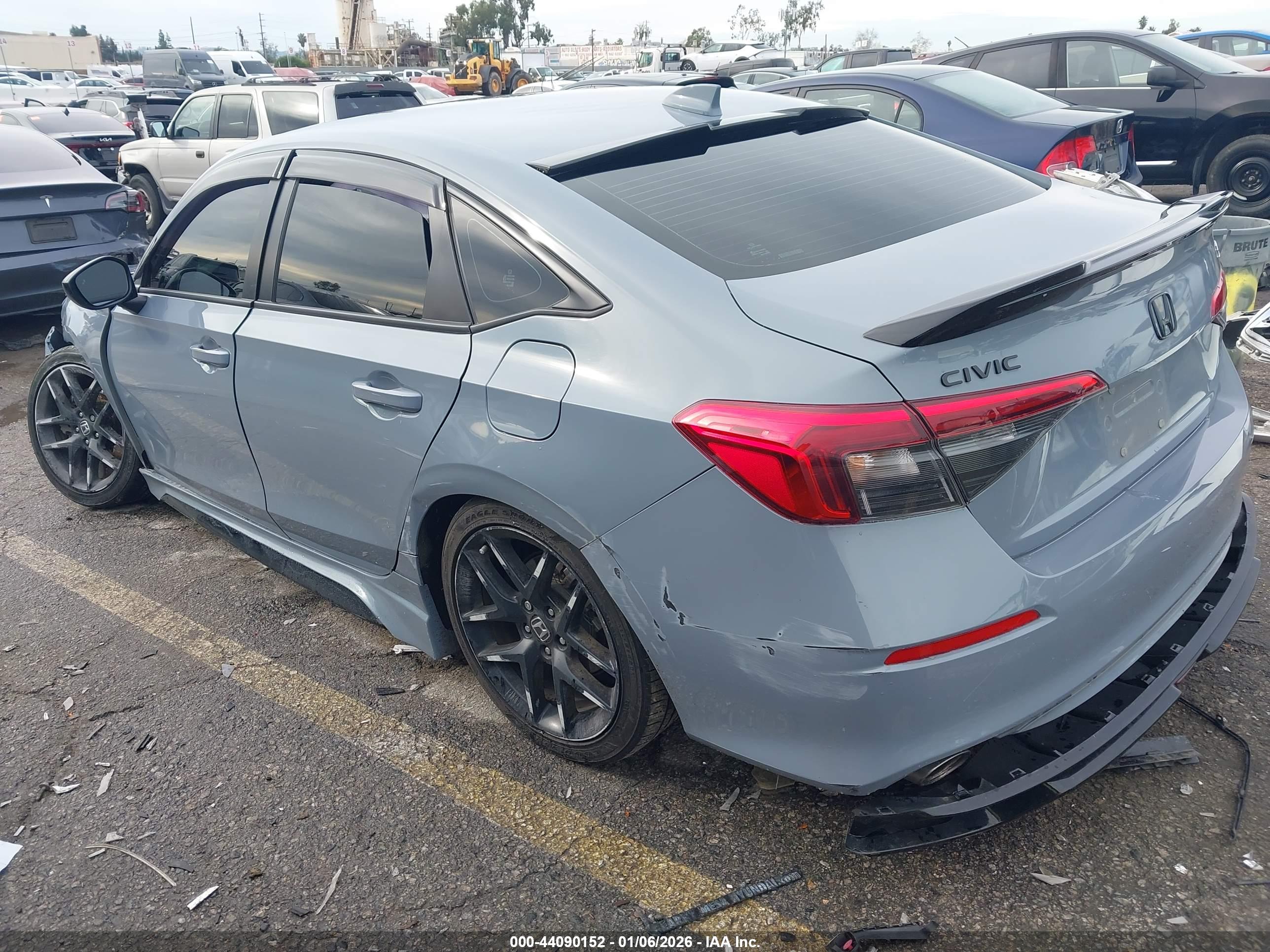 HONDA CIVIC image 3