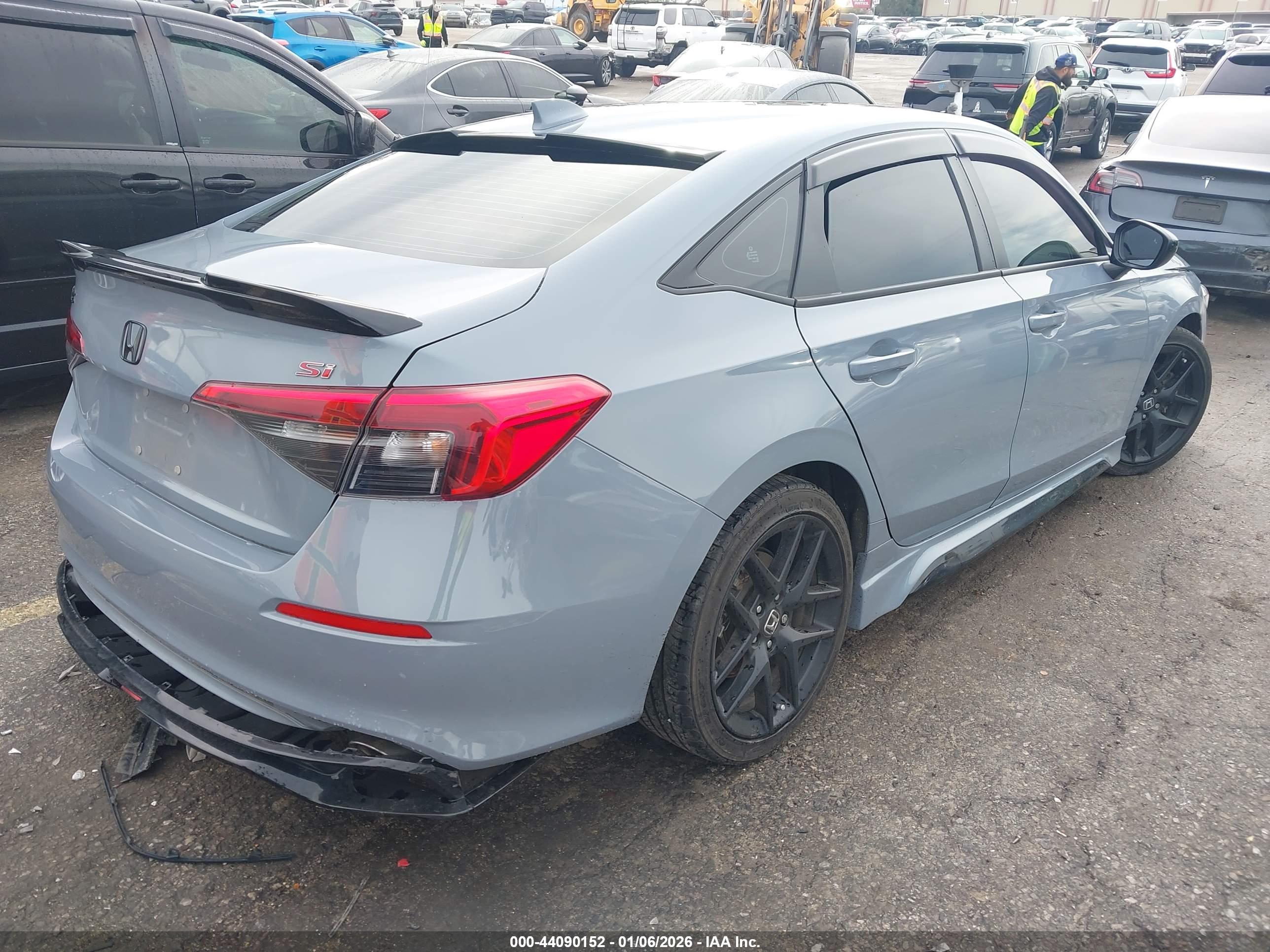 HONDA CIVIC image 4