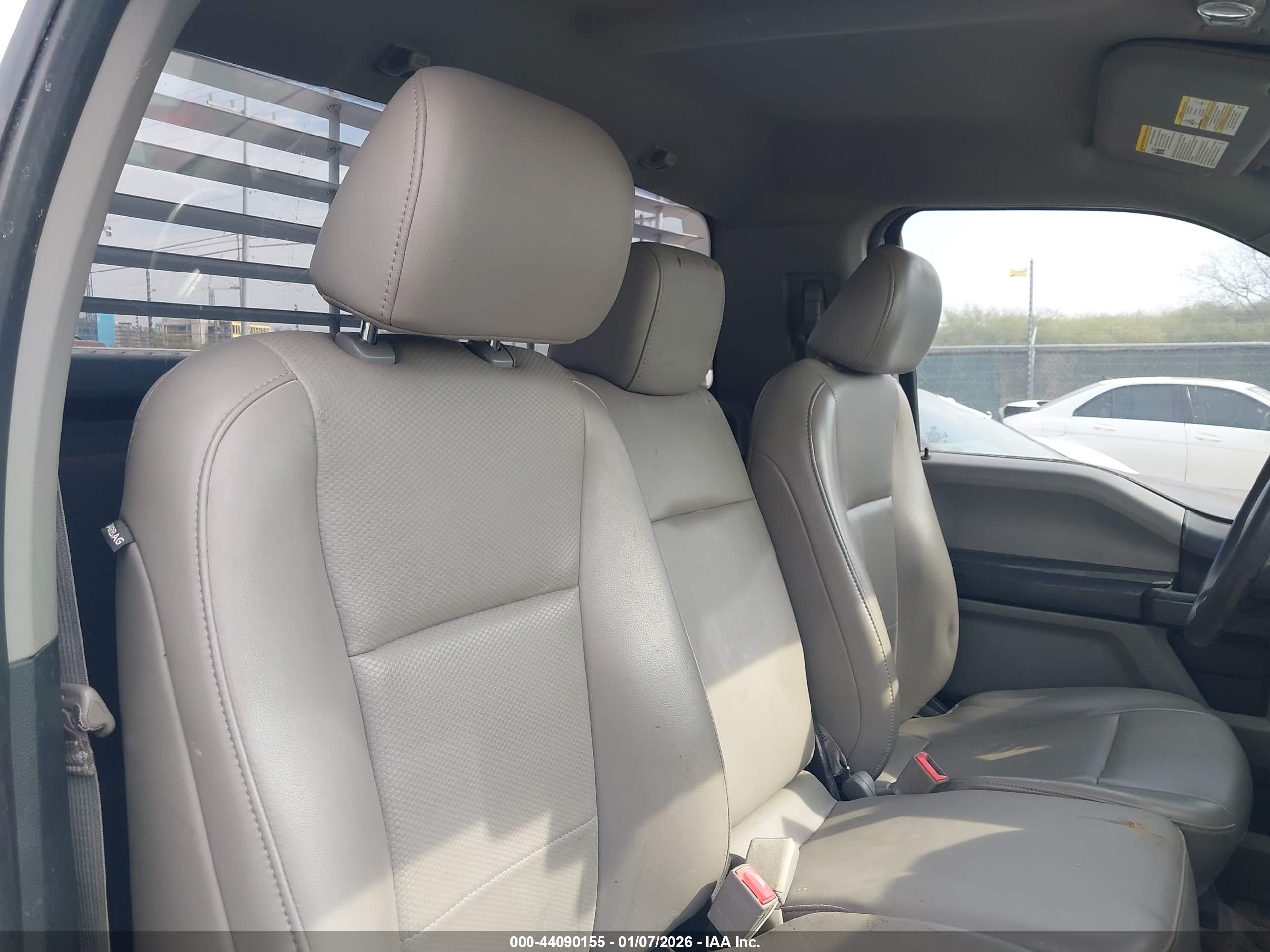 FORD F-150 image 8