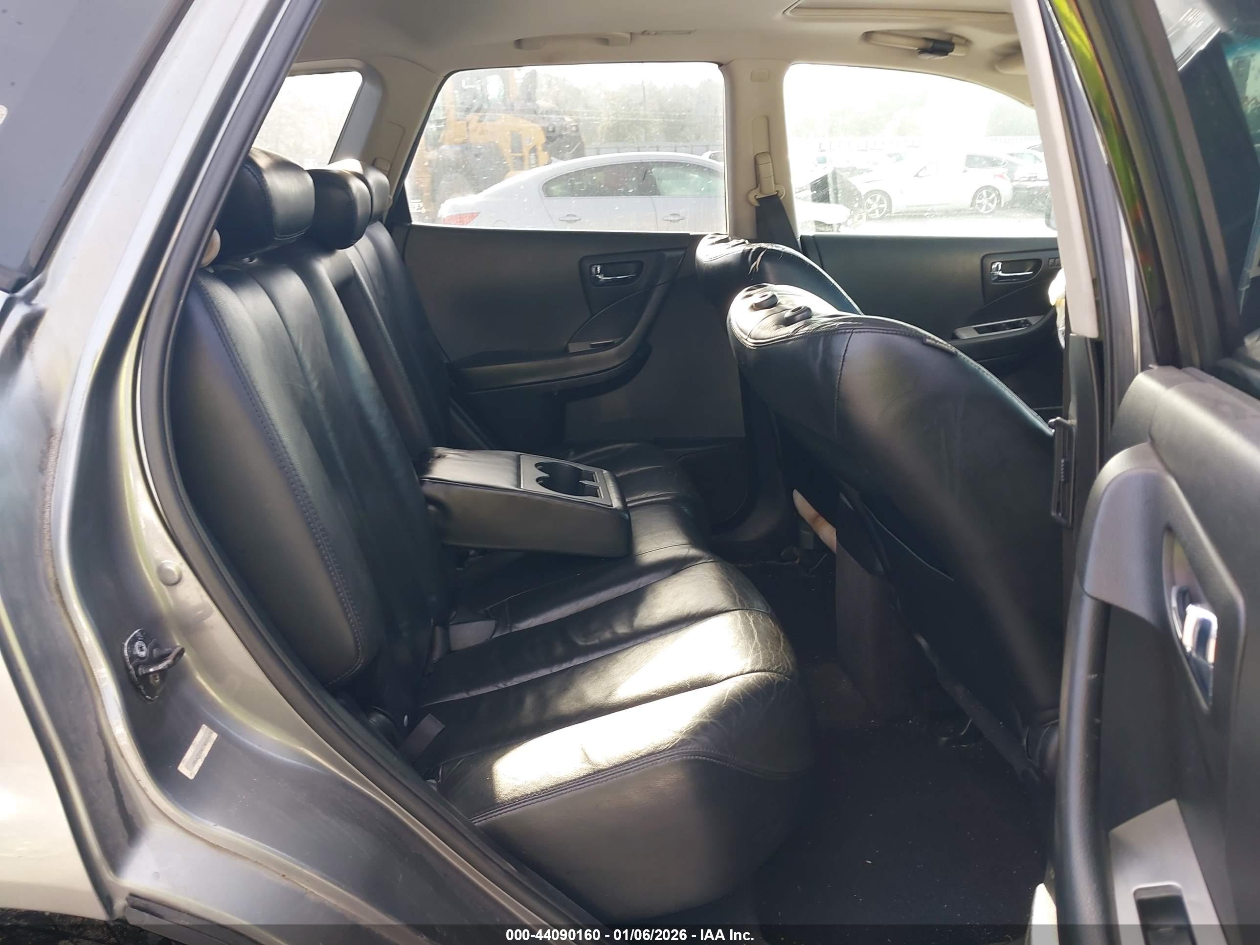 NISSAN MURANO image 8