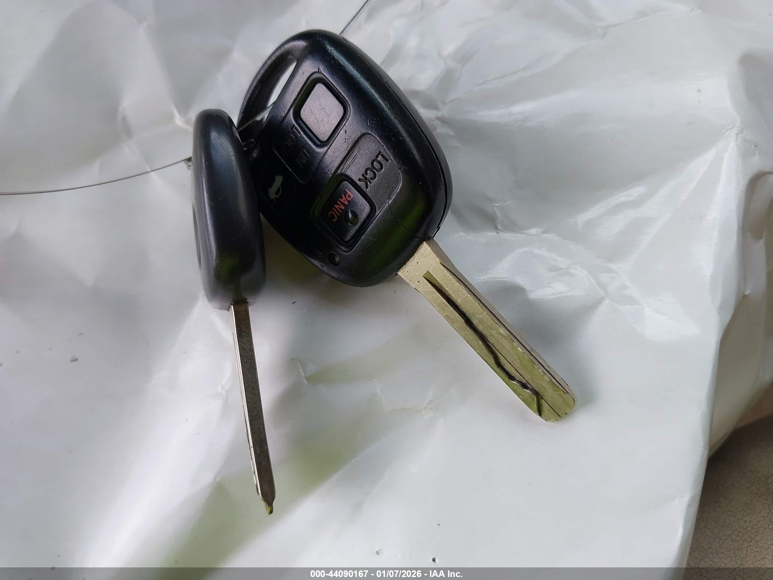 LEXUS ES image 11