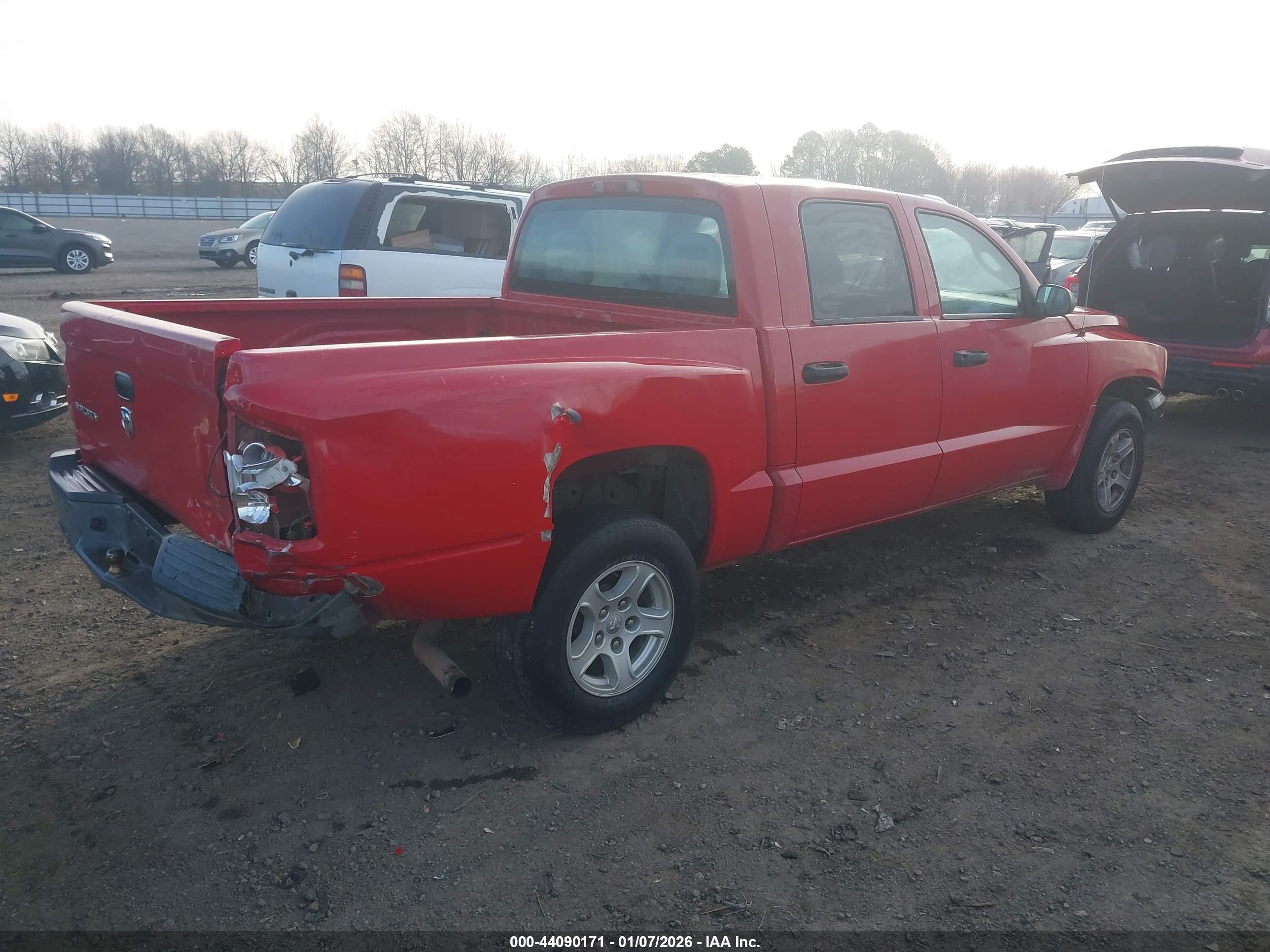 DODGE DAKOTA image 4