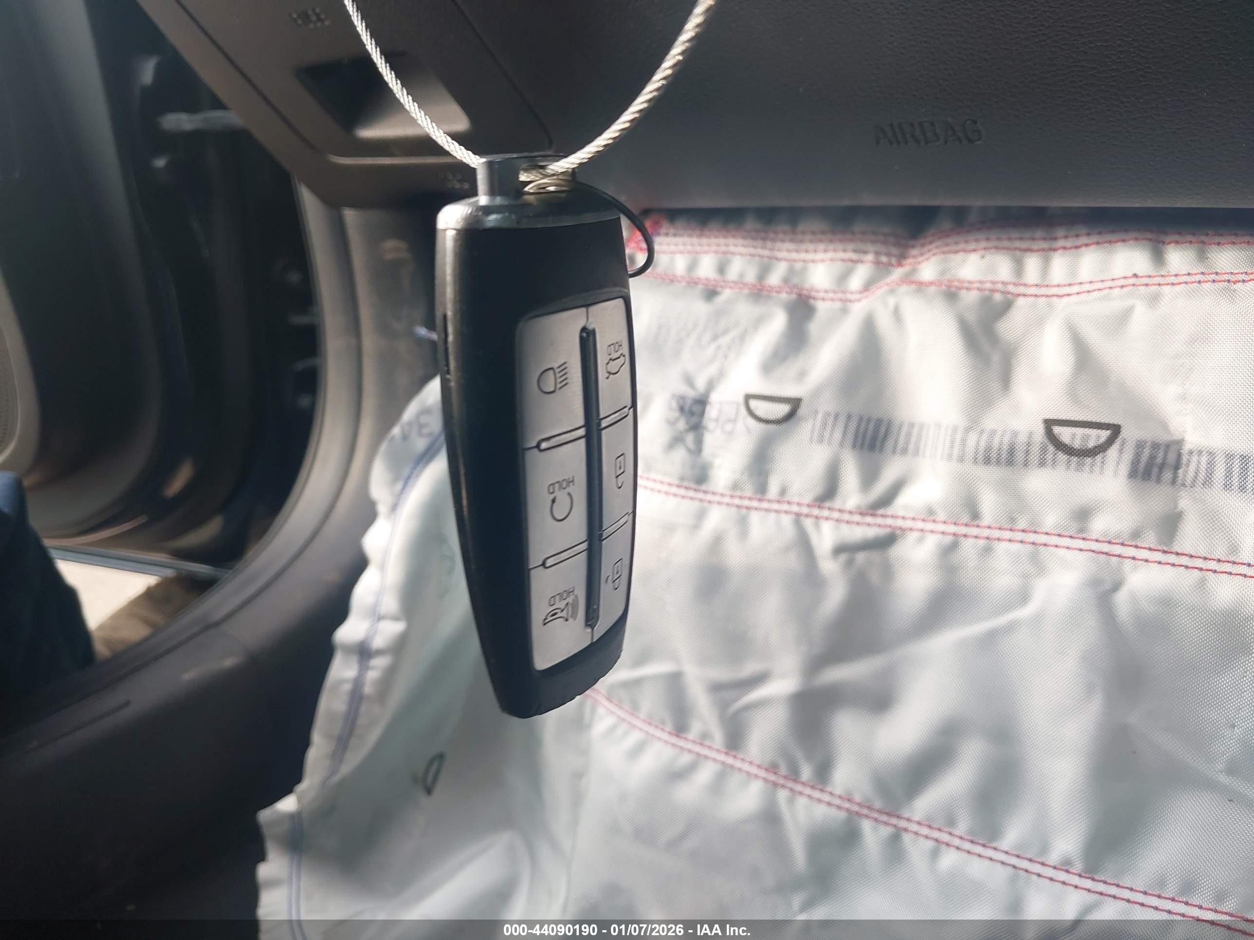 GENESIS G70 image 11