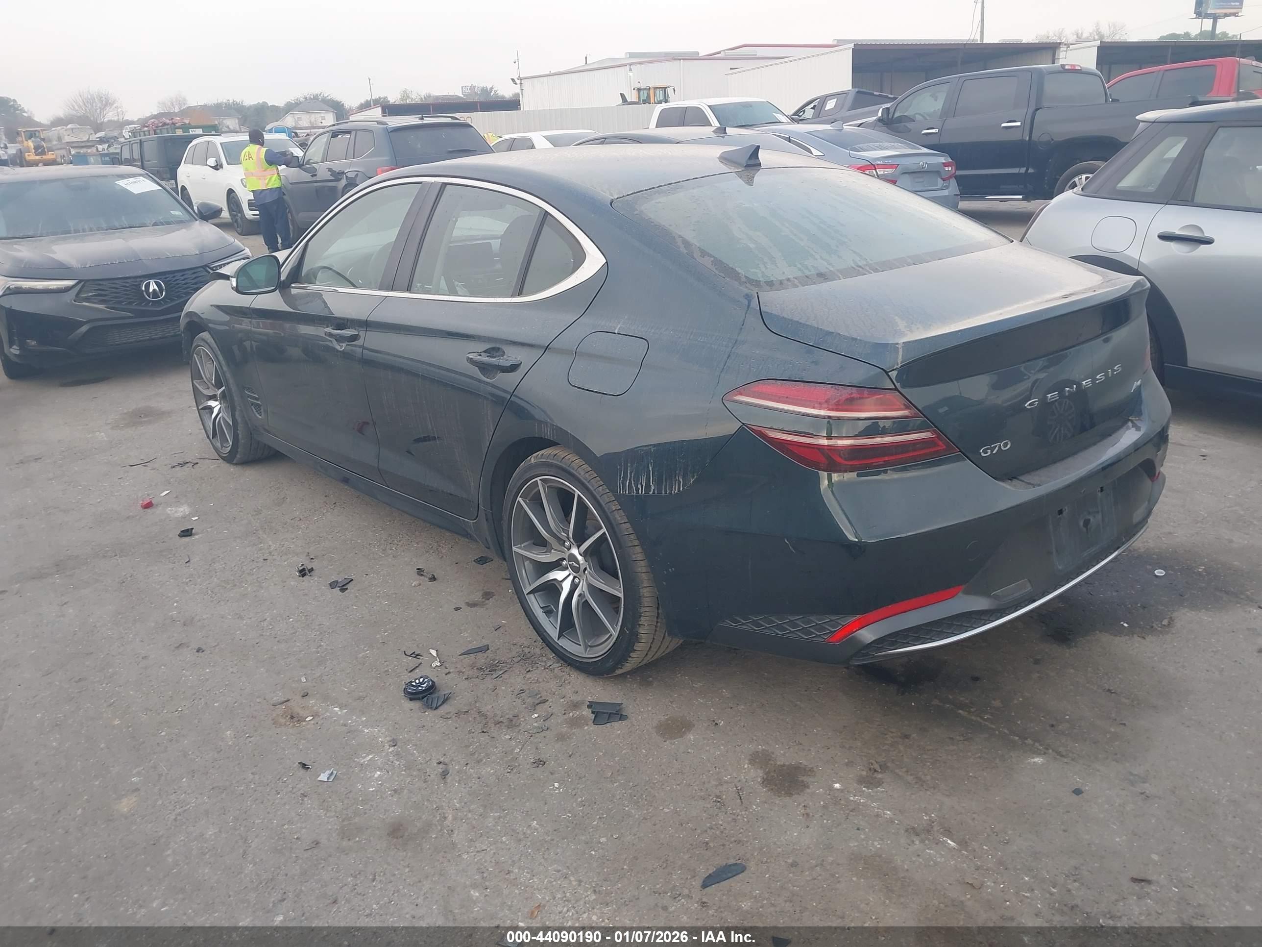 GENESIS G70 image 3