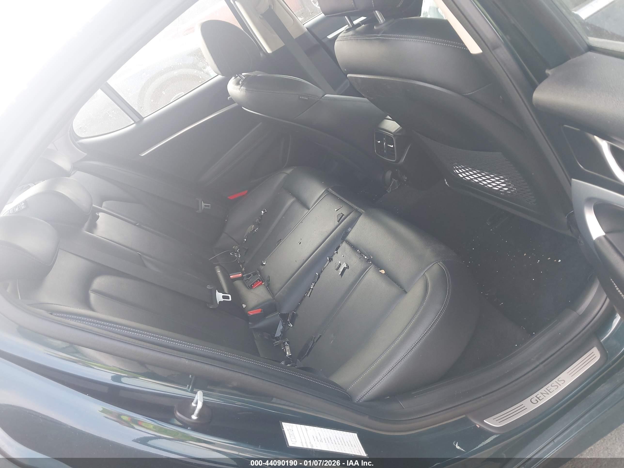 GENESIS G70 image 8
