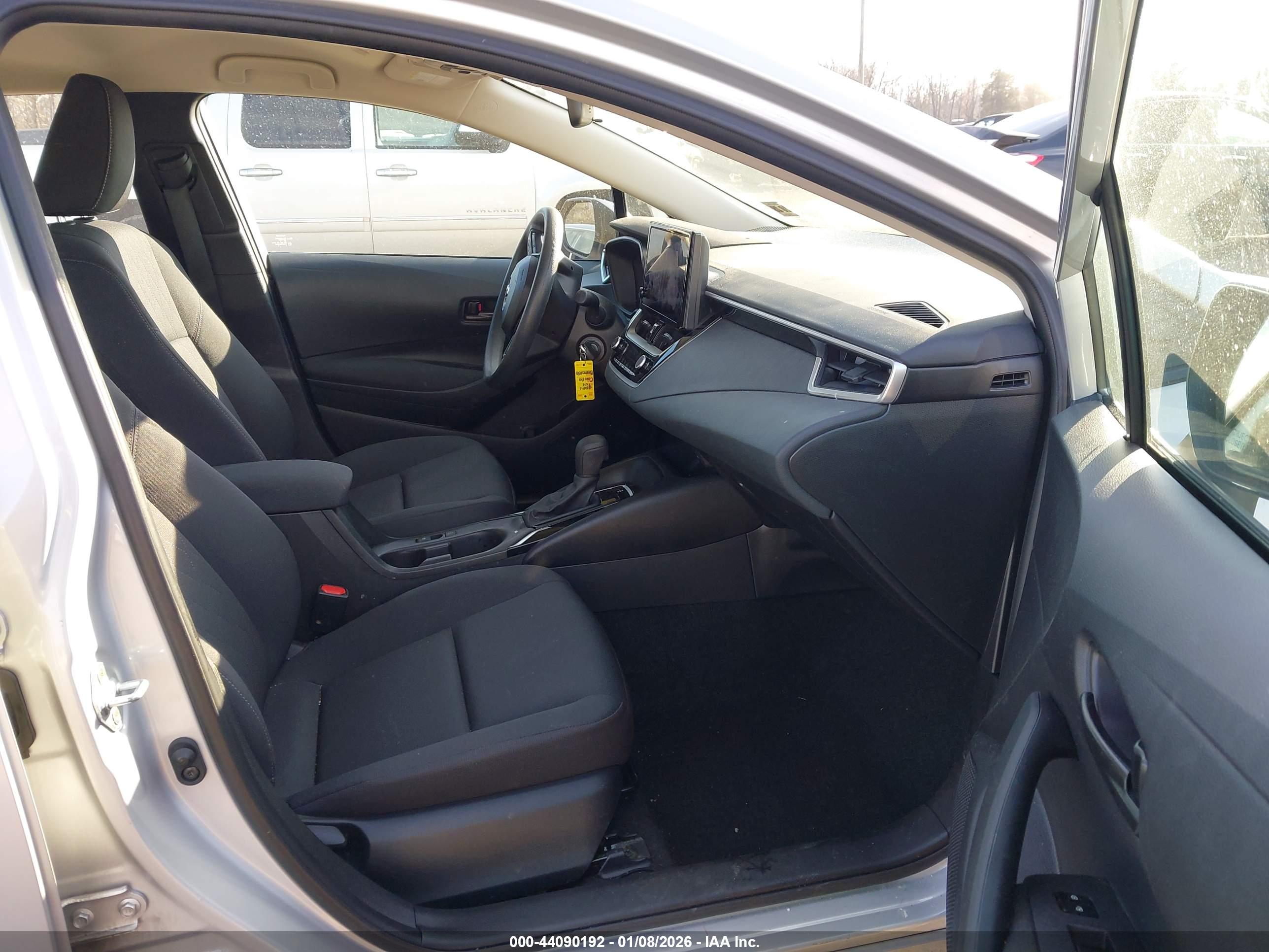 TOYOTA COROLLA image 5