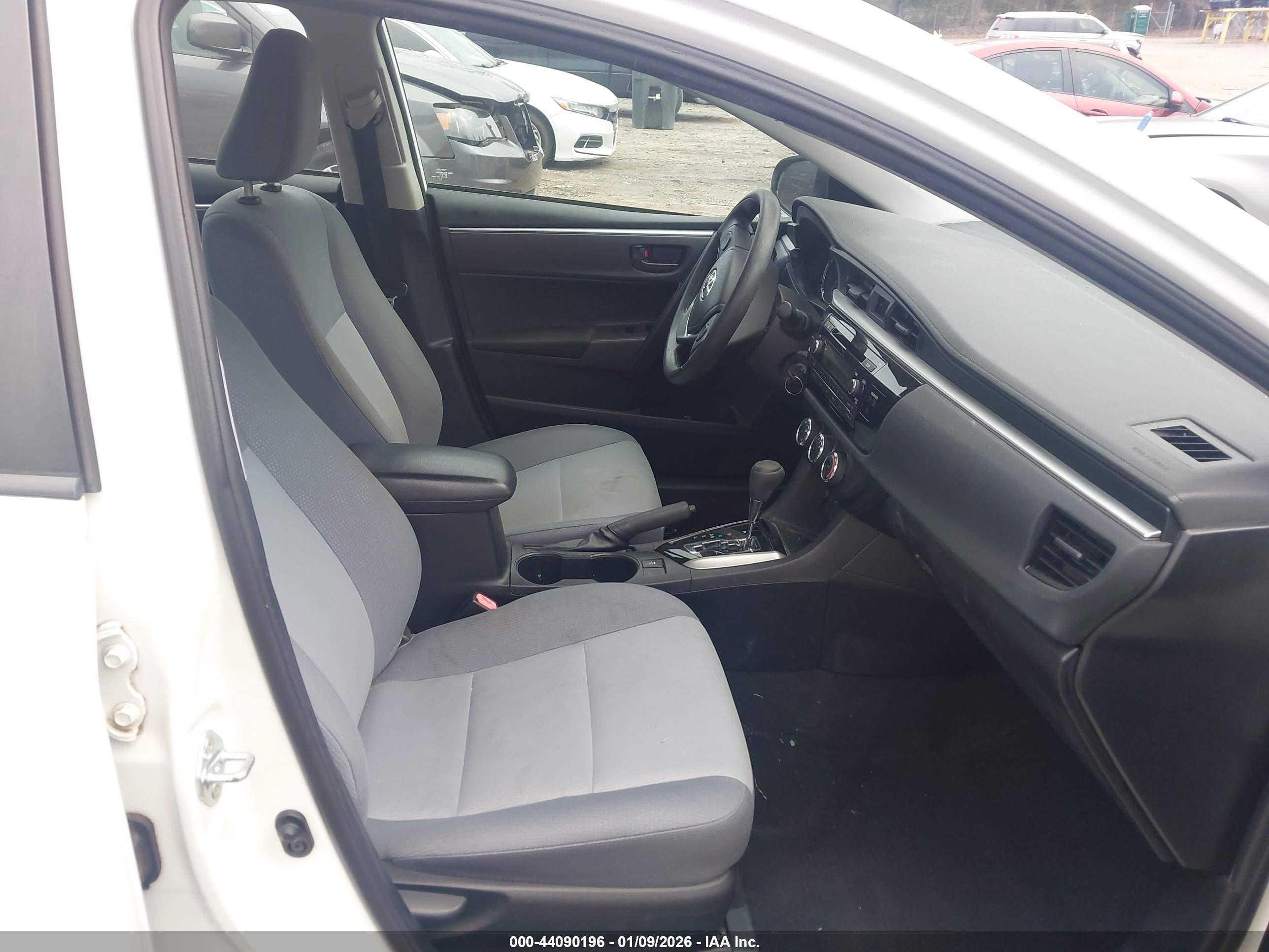 TOYOTA COROLLA image 5