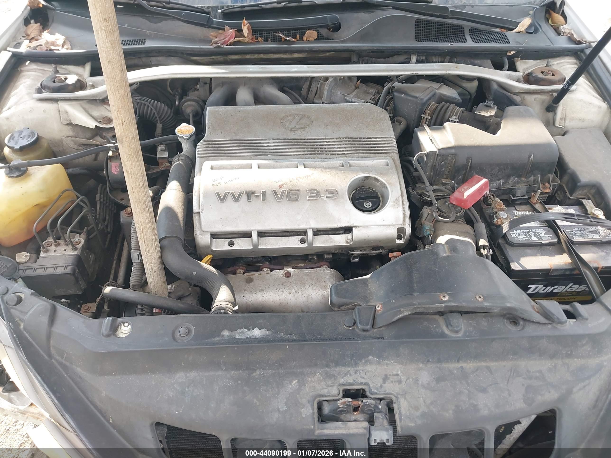 LEXUS ES image 10