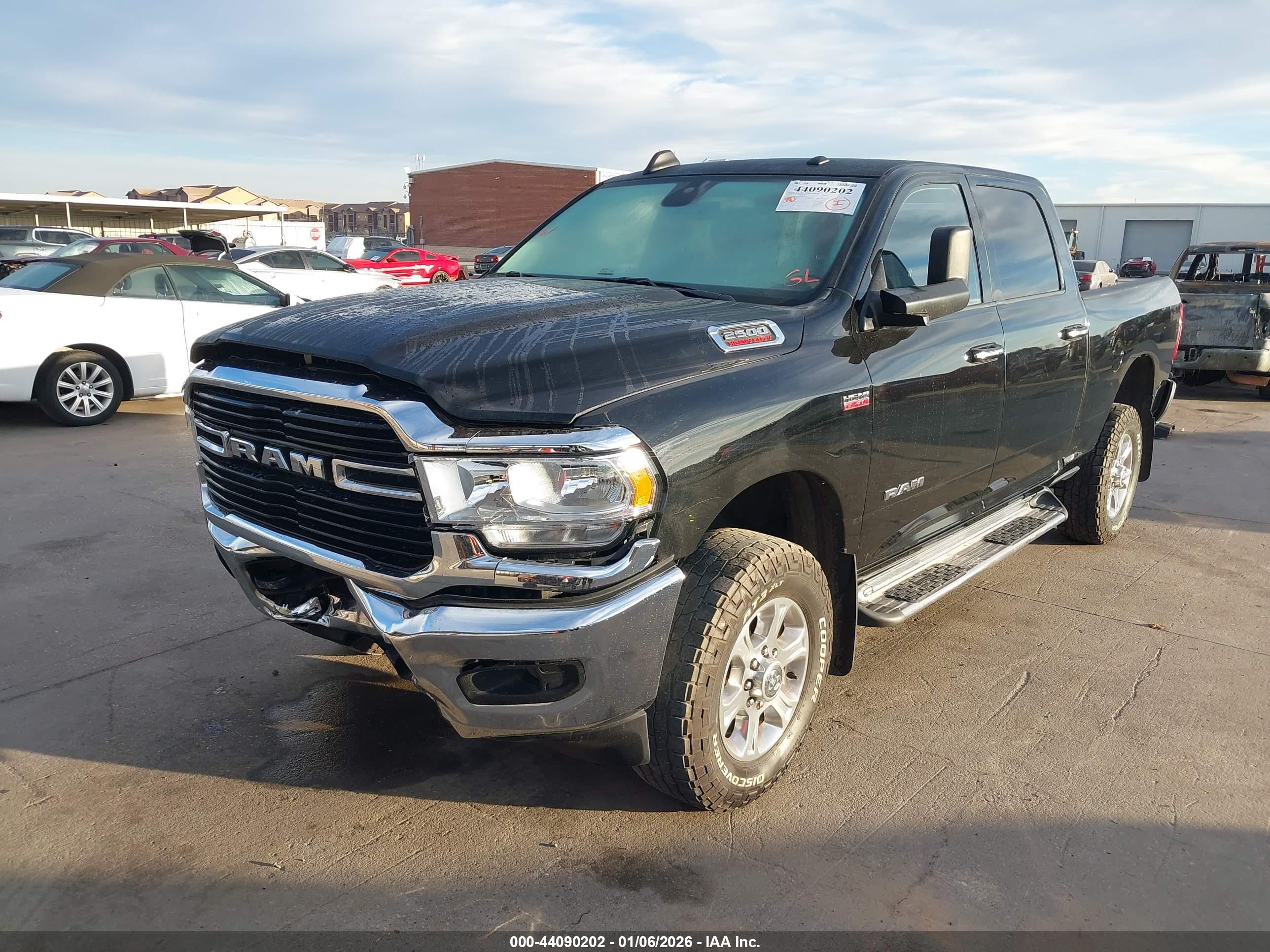RAM 2500 image 2