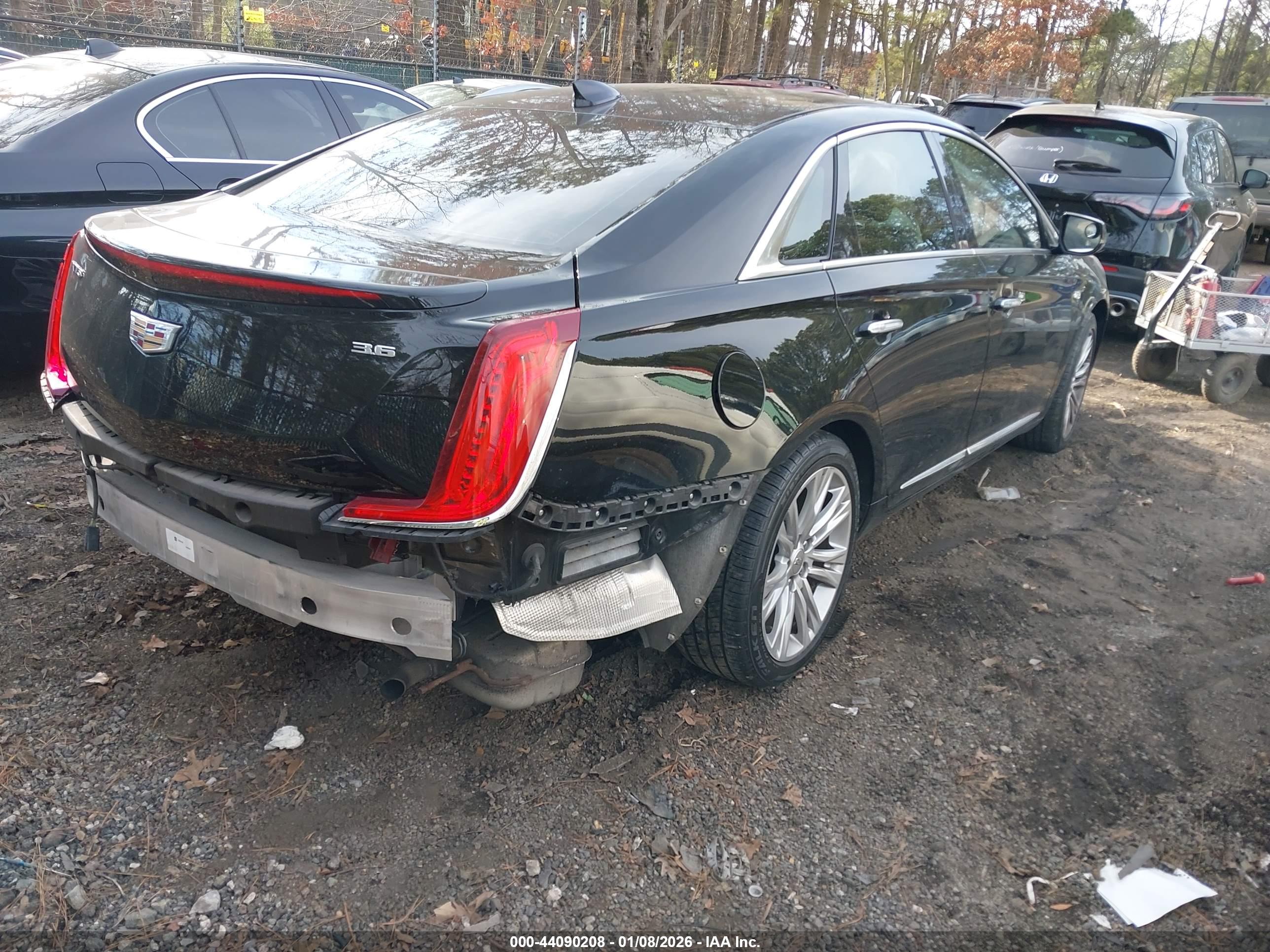 CADILLAC XTS image 4