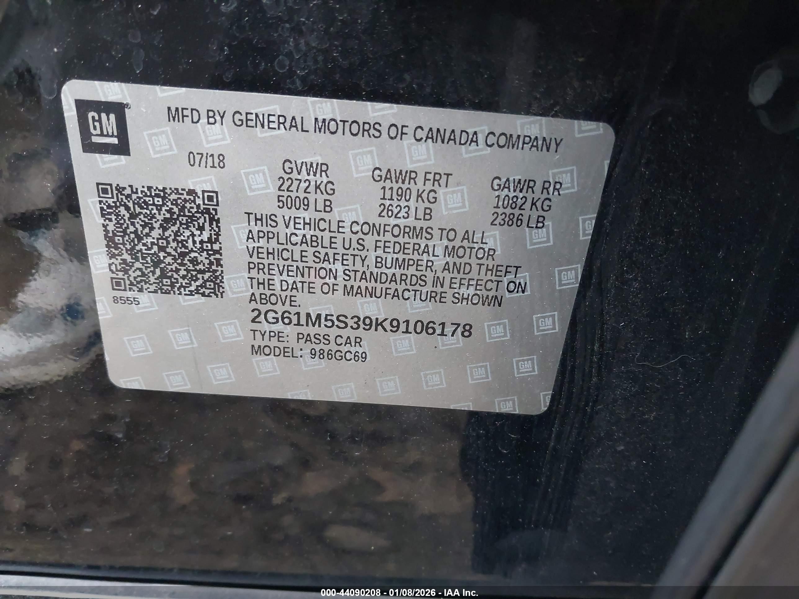 CADILLAC XTS image 9