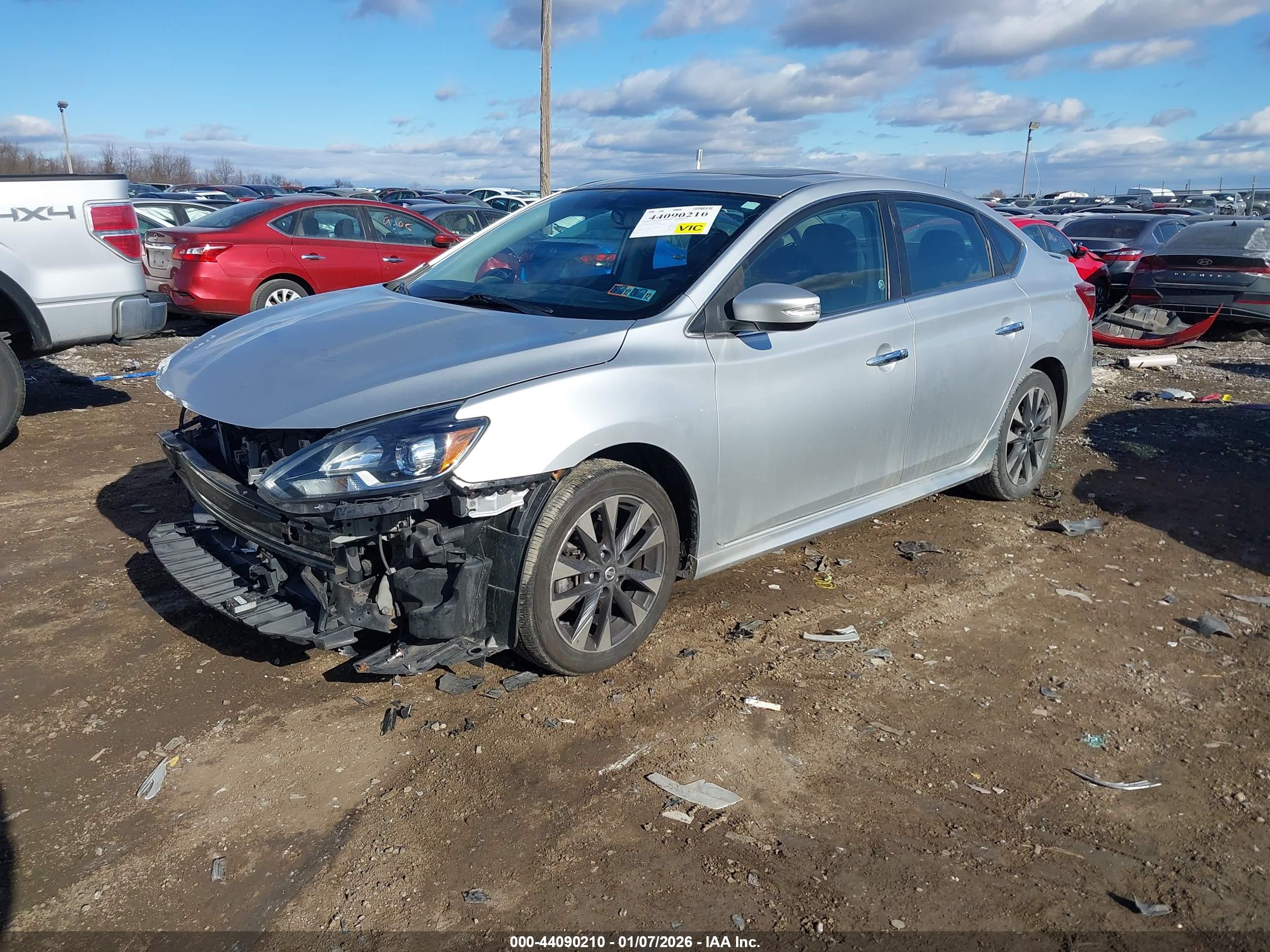 NISSAN SENTRA image 2