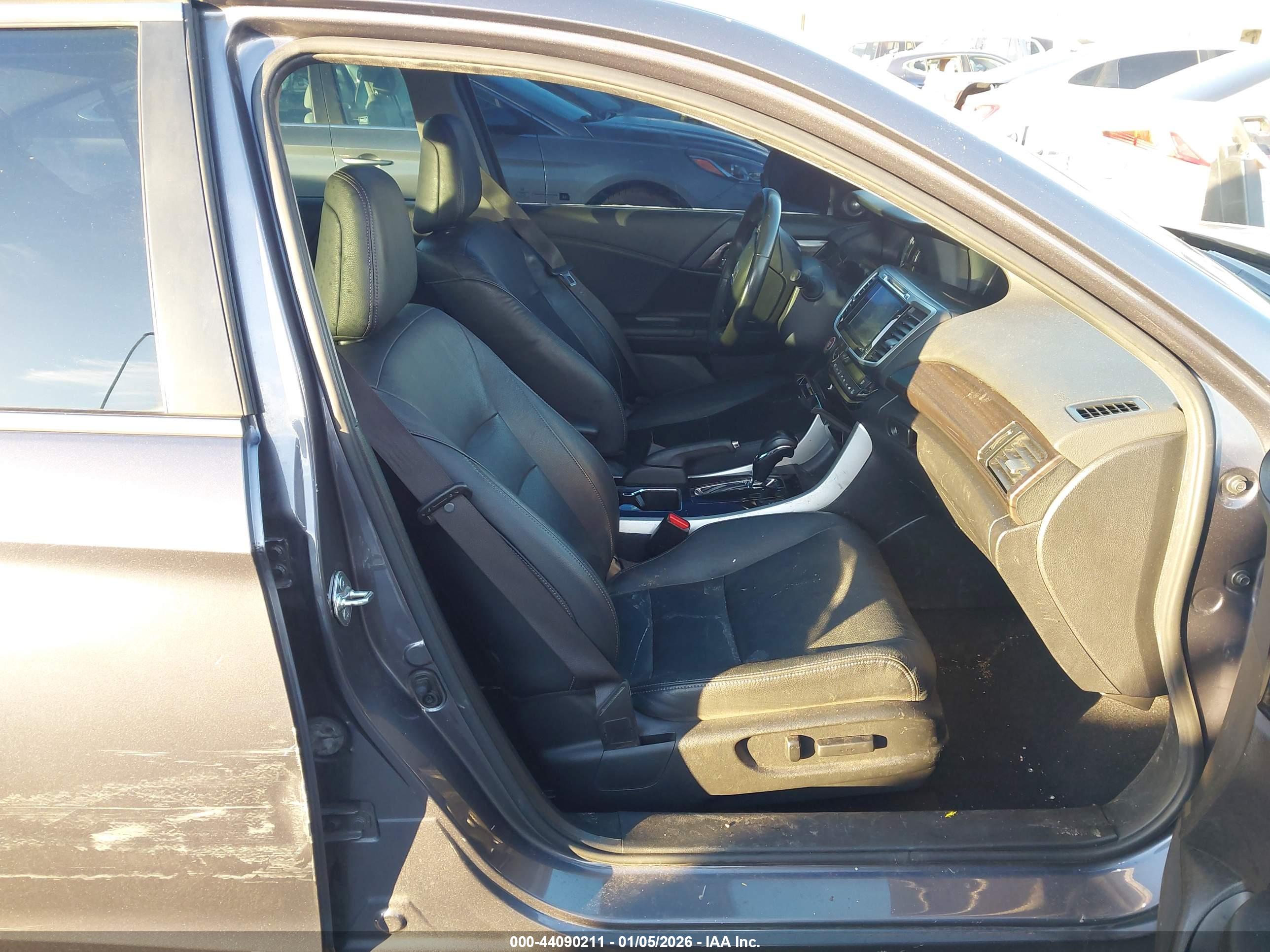 HONDA ACCORD image 5