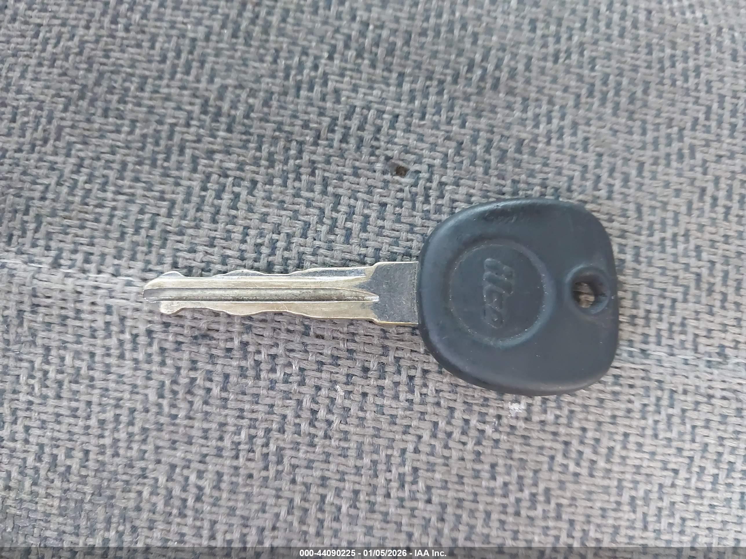 CHEVROLET EXPRESS image 11