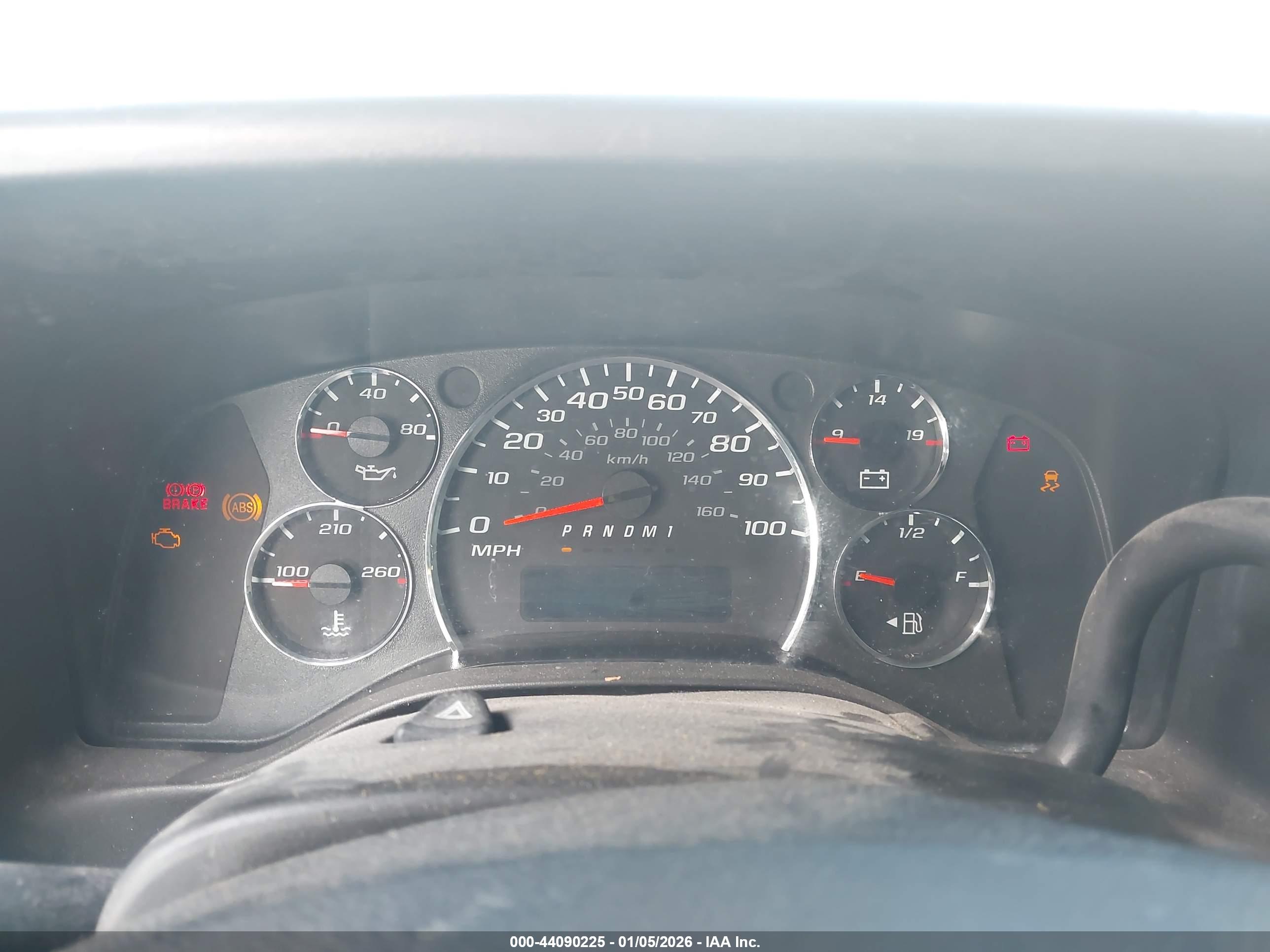 CHEVROLET EXPRESS image 7
