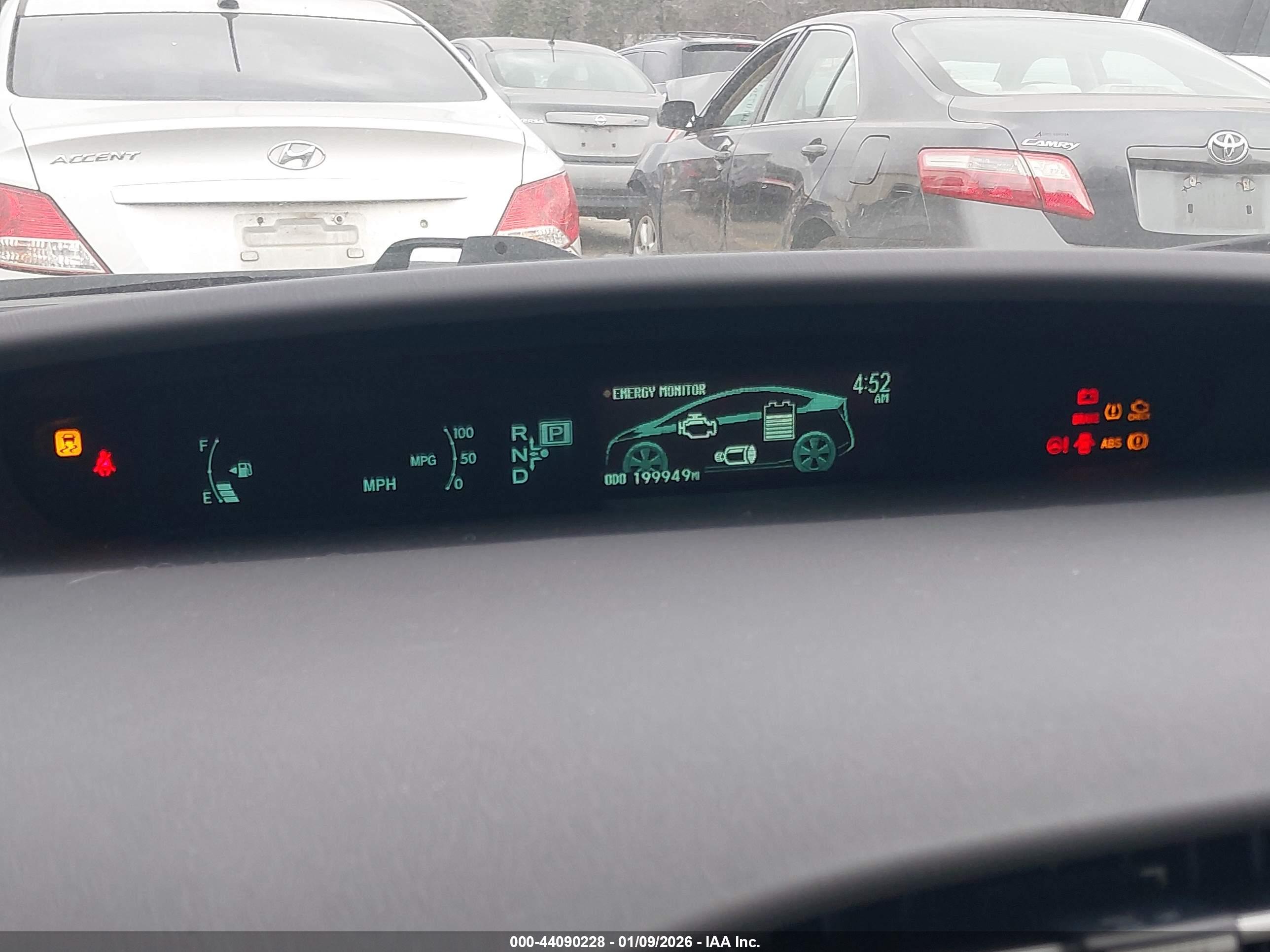 TOYOTA PRIUS image 7