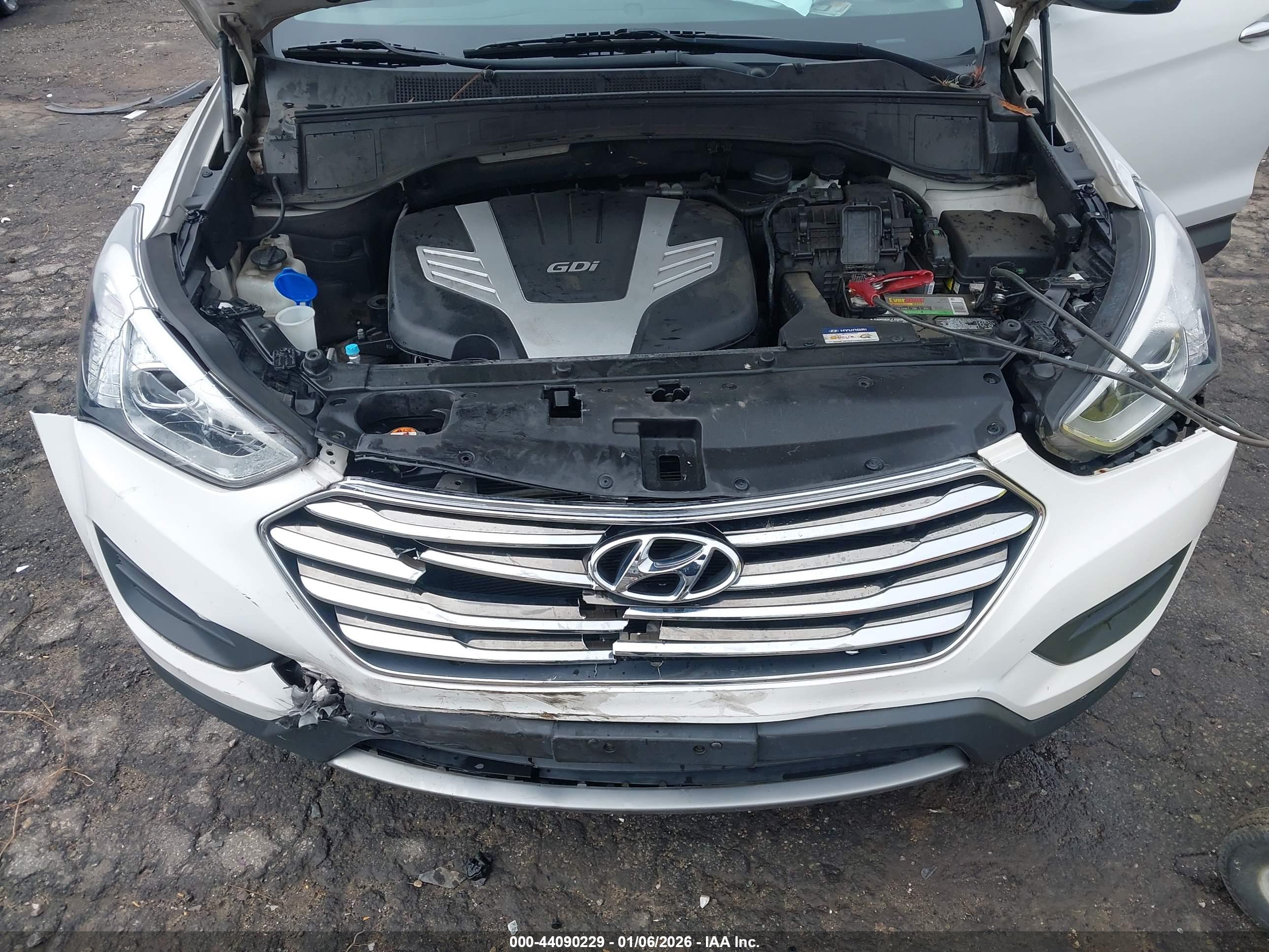 HYUNDAI SANTA image 10