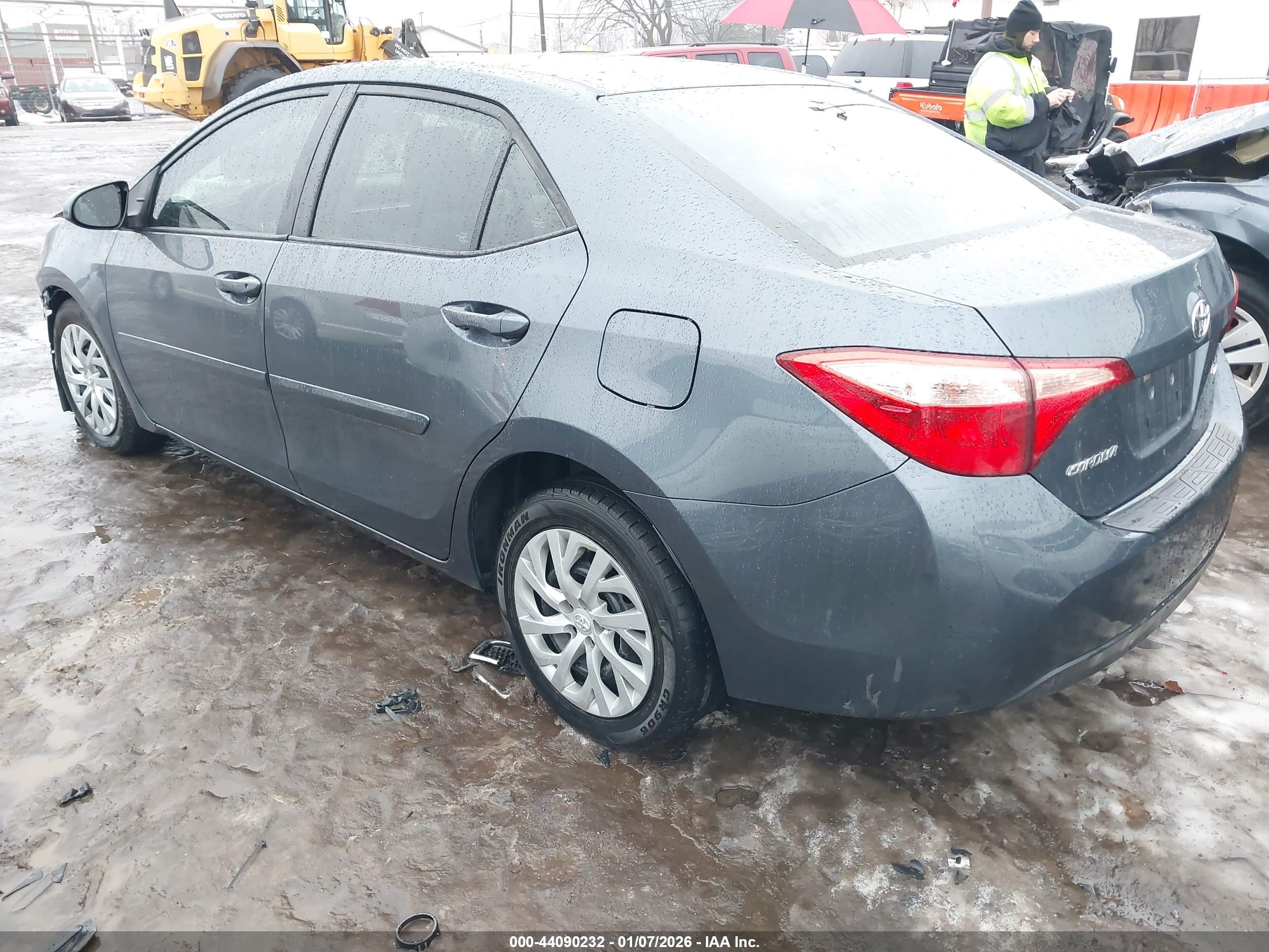 TOYOTA COROLLA image 3