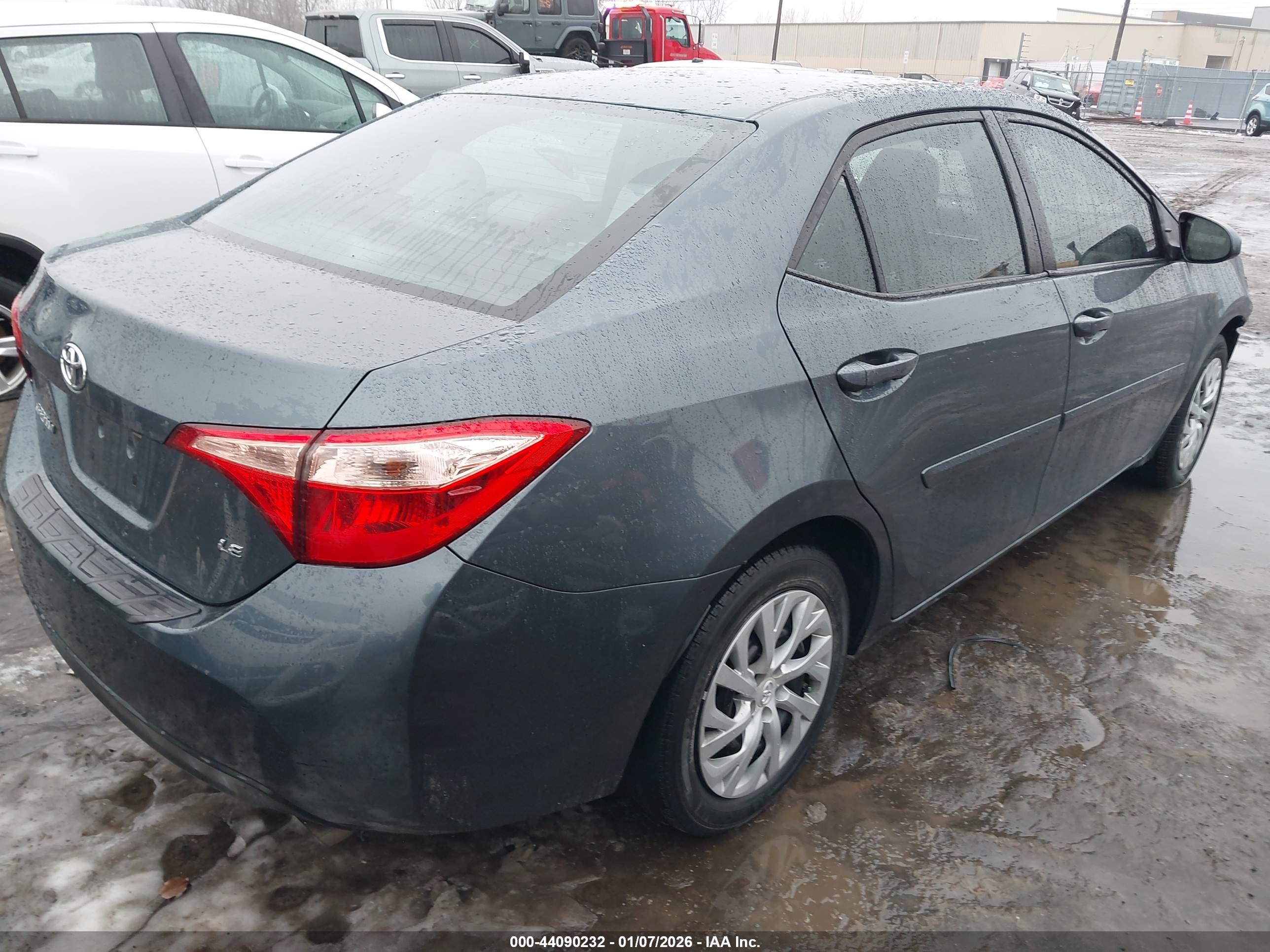 TOYOTA COROLLA image 4