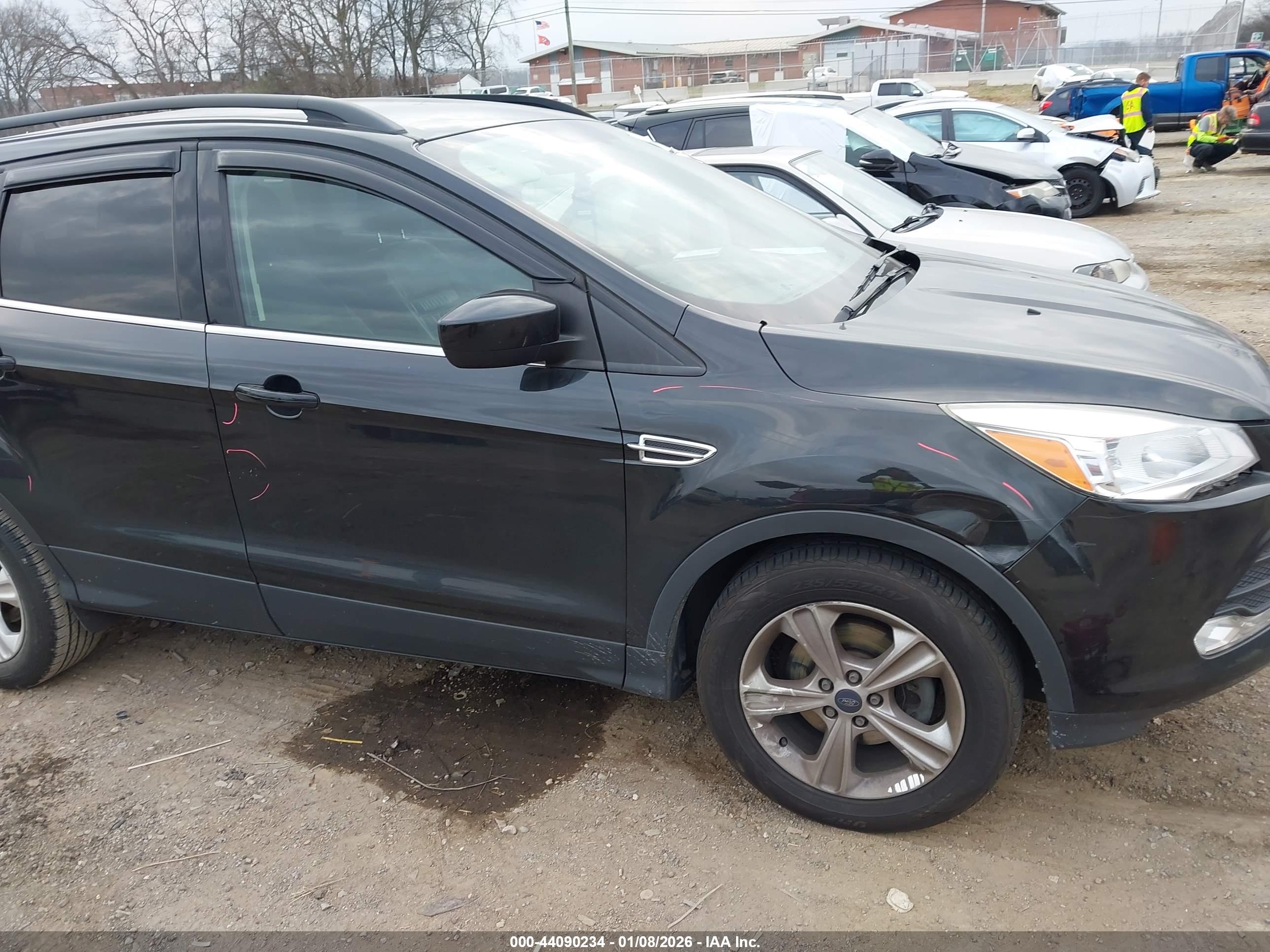 FORD ESCAPE image 6