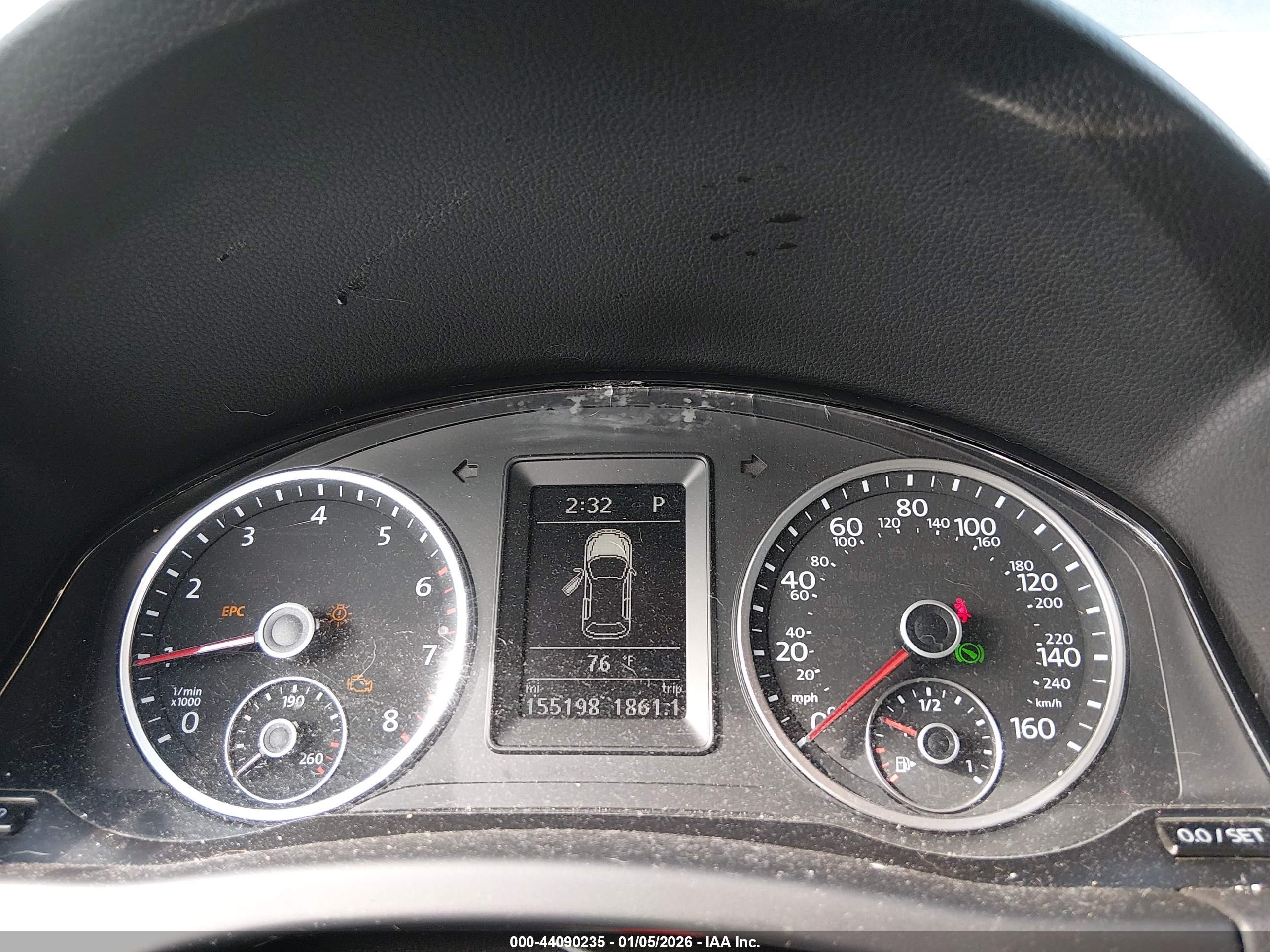 VOLKSWAGEN TIGUAN image 7