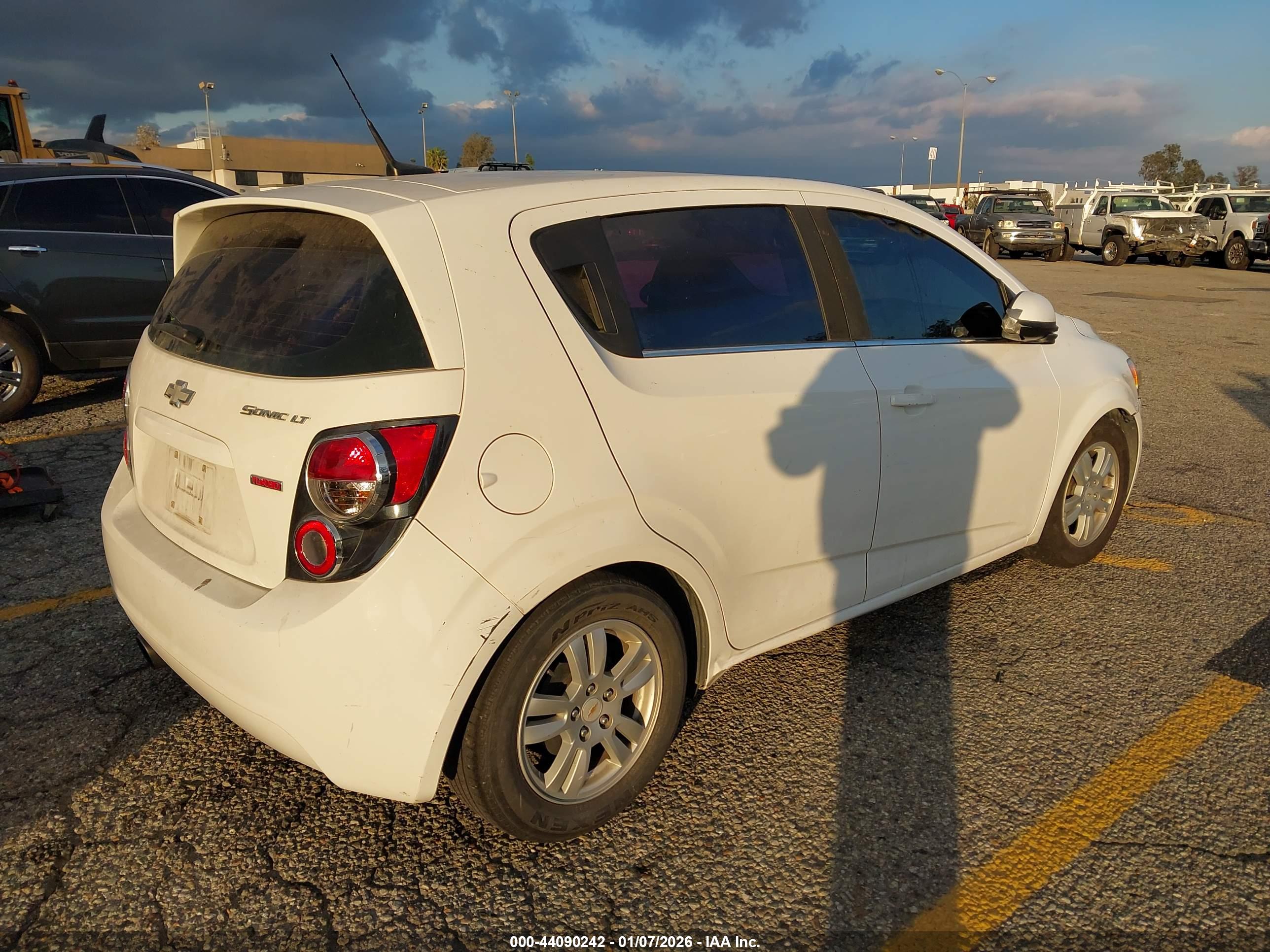 CHEVROLET SONIC image 4