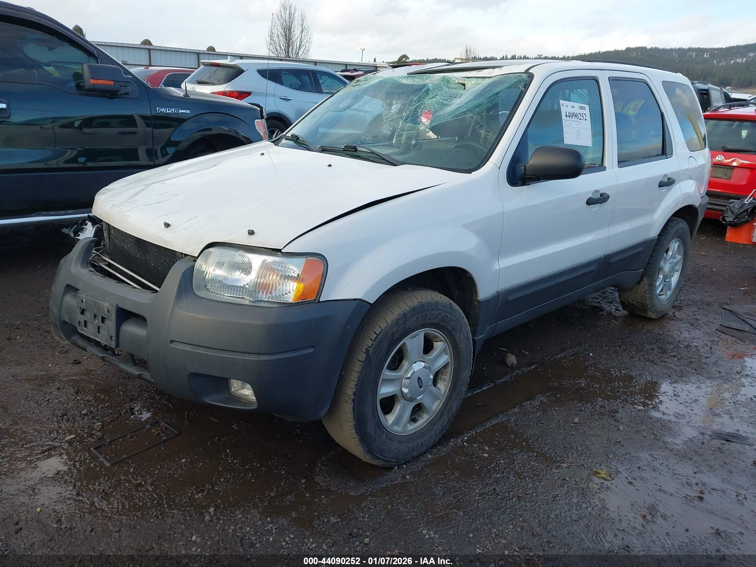 FORD ESCAPE image 2