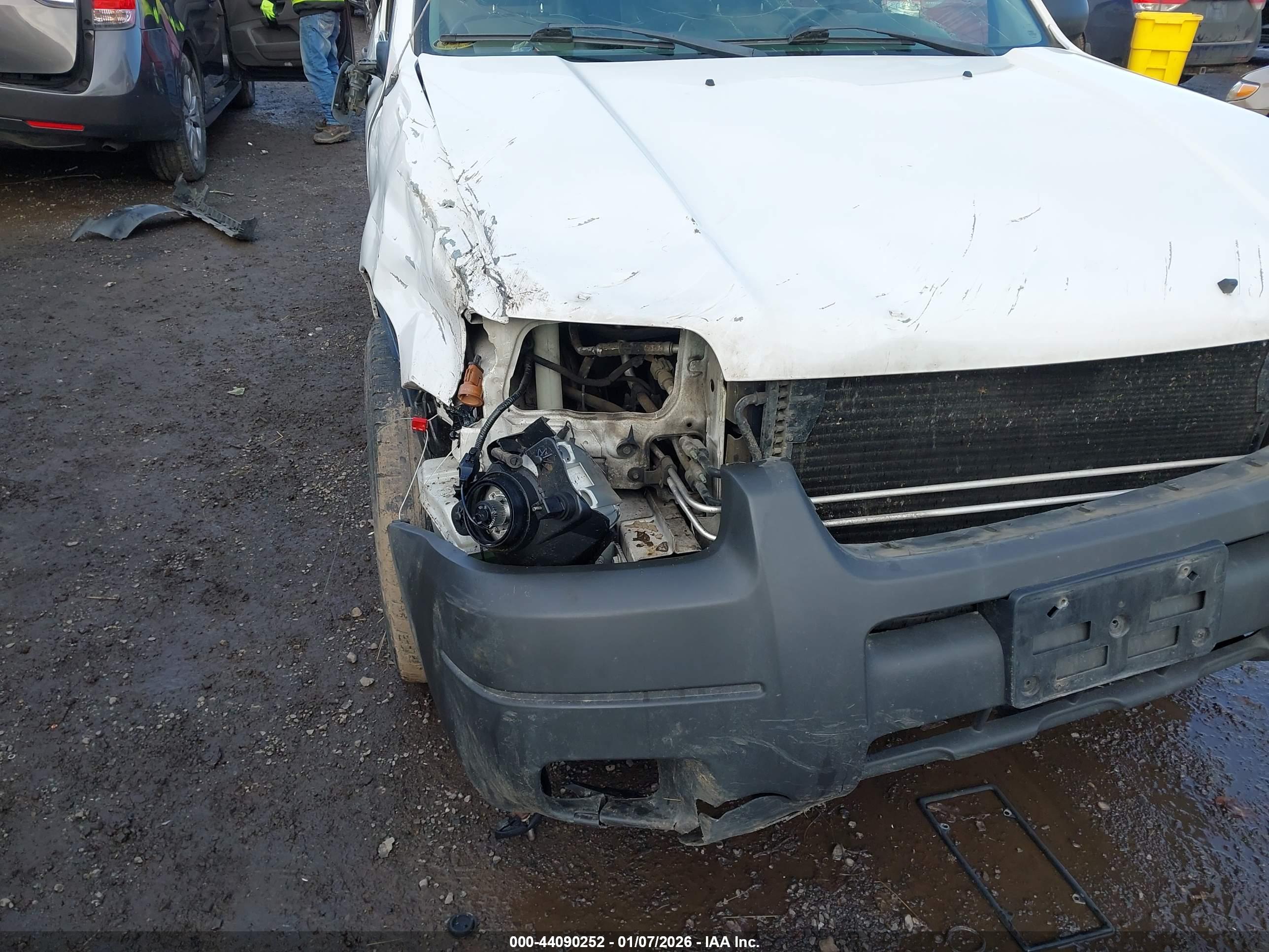 FORD ESCAPE image 6