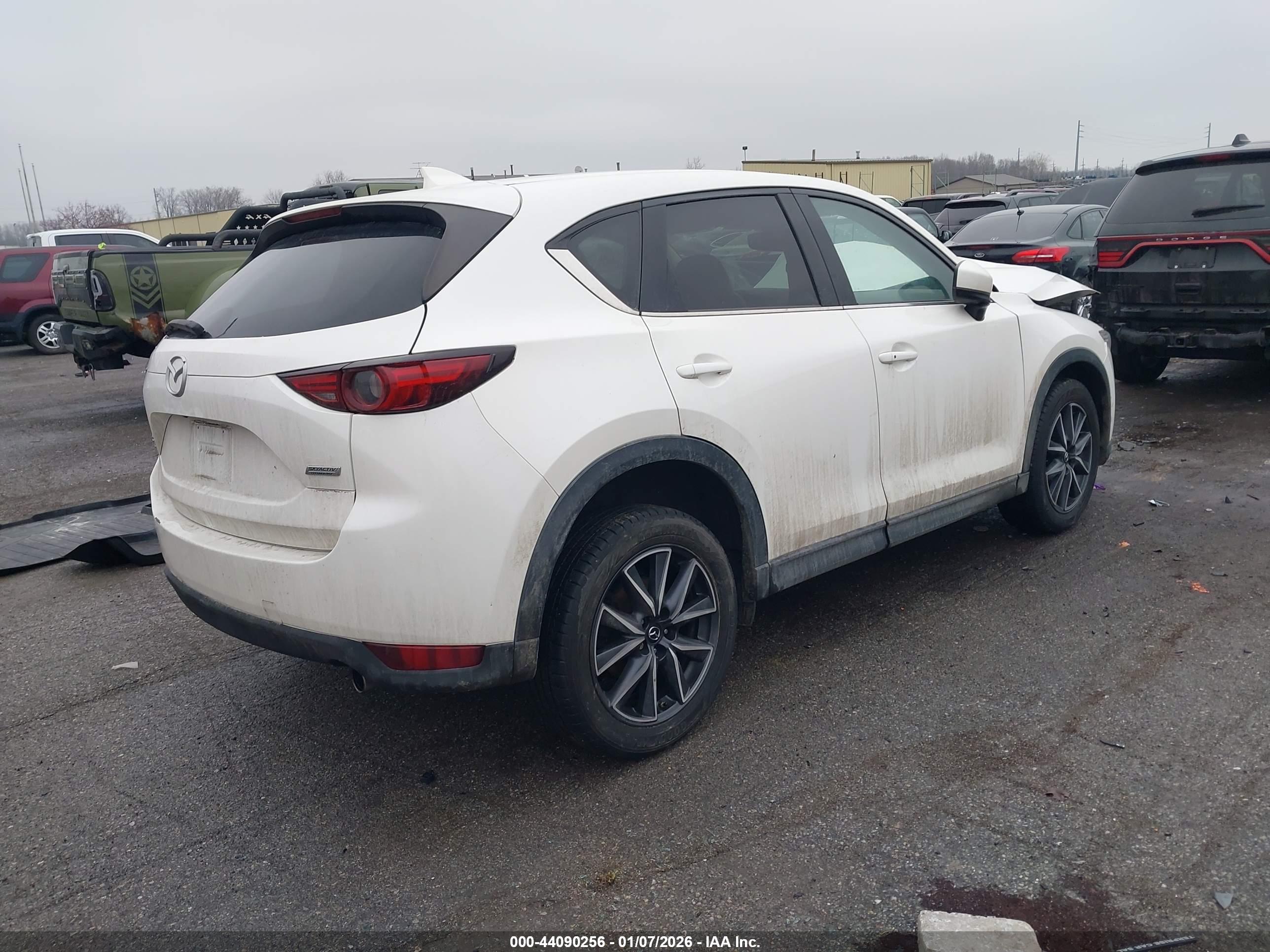 MAZDA CX-5 image 4