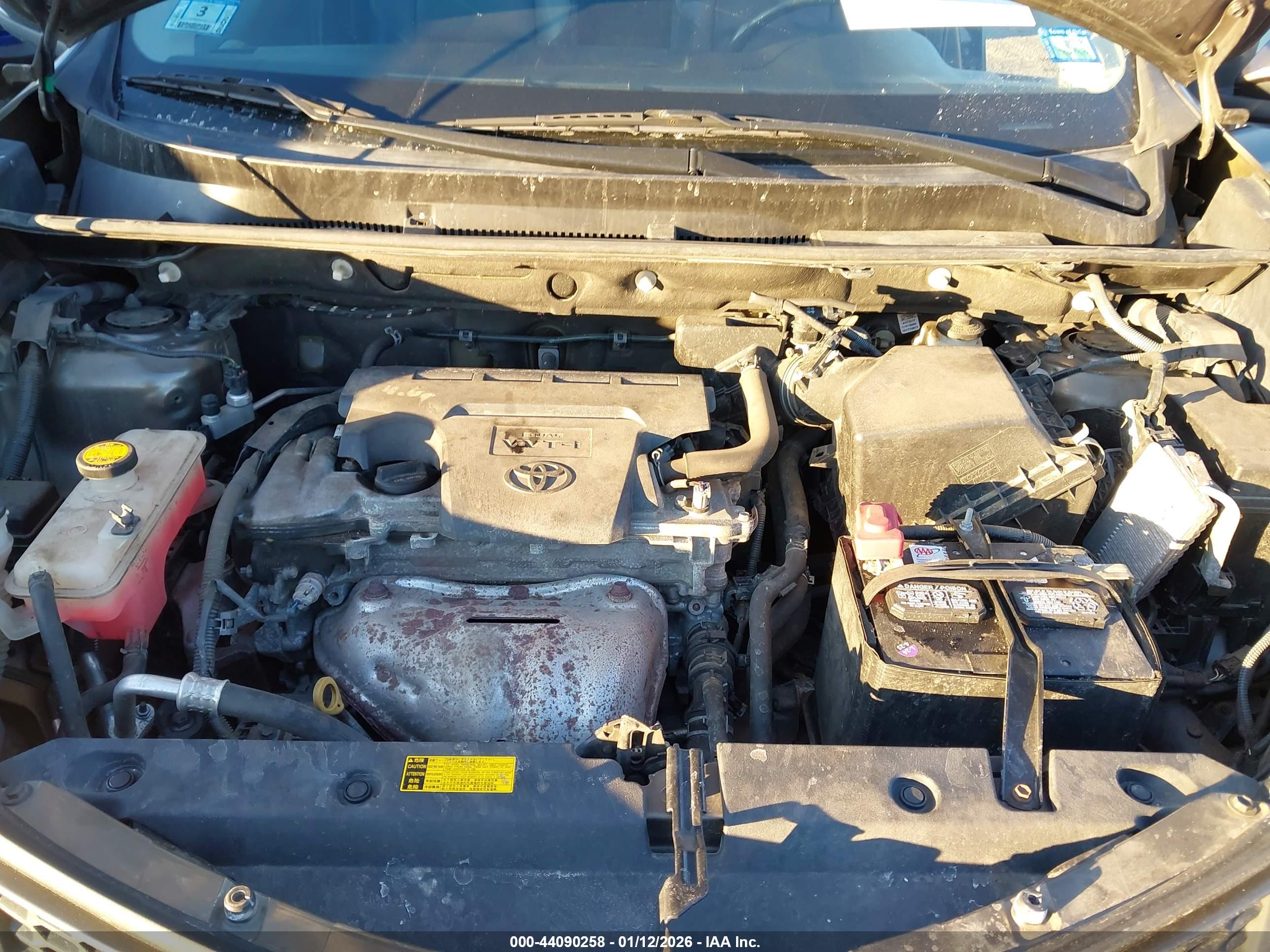TOYOTA RAV4 image 10