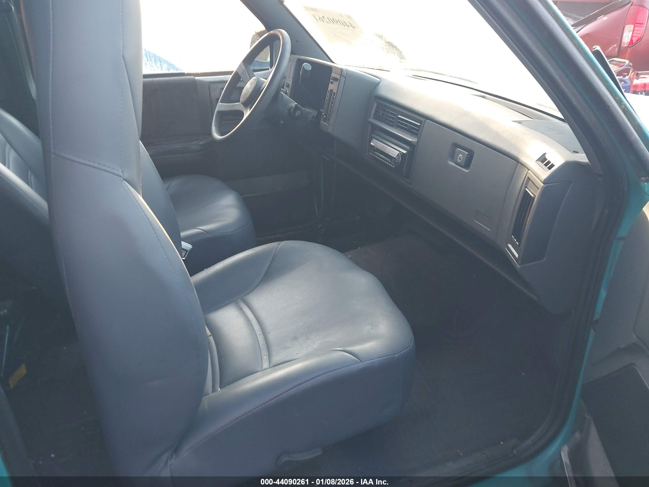GMC SONOMA image 5