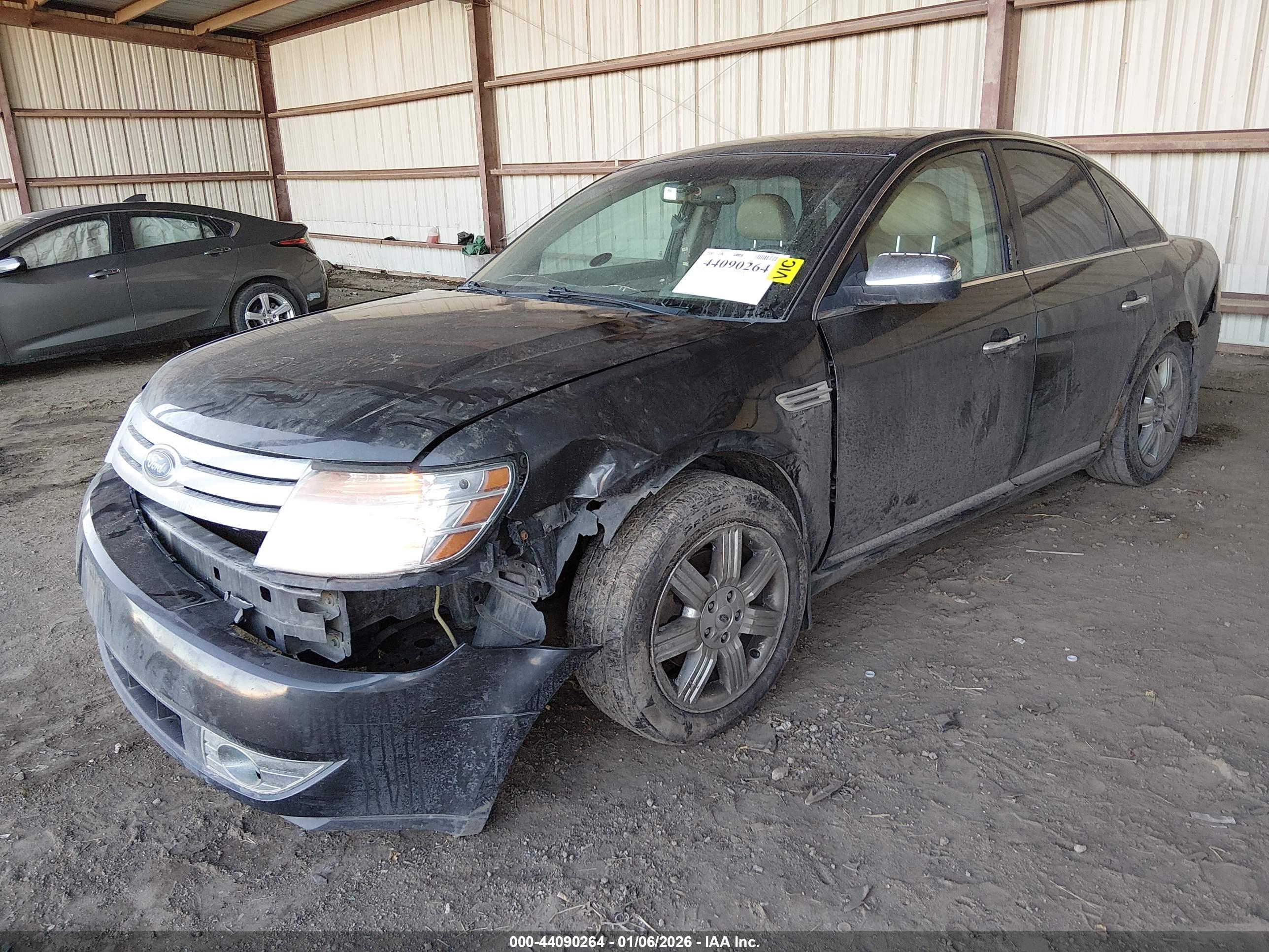 FORD TAURUS image 2