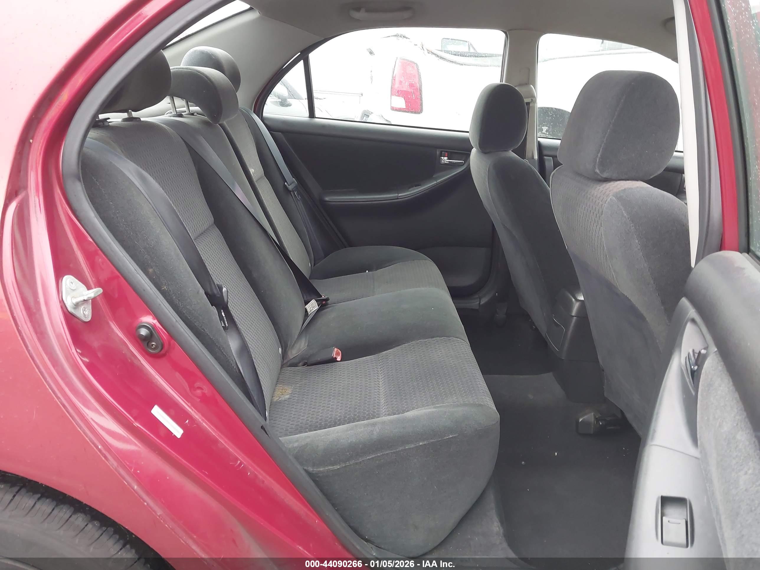TOYOTA COROLLA image 8