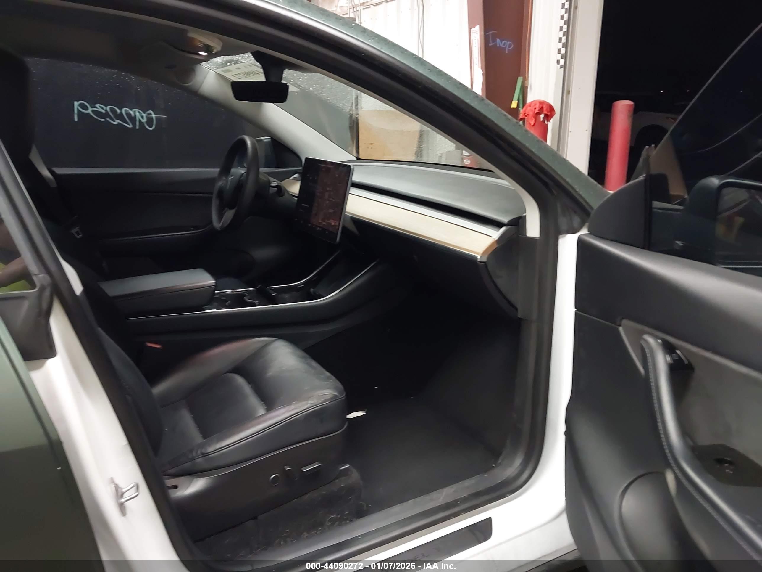 TESLA MODEL image 5