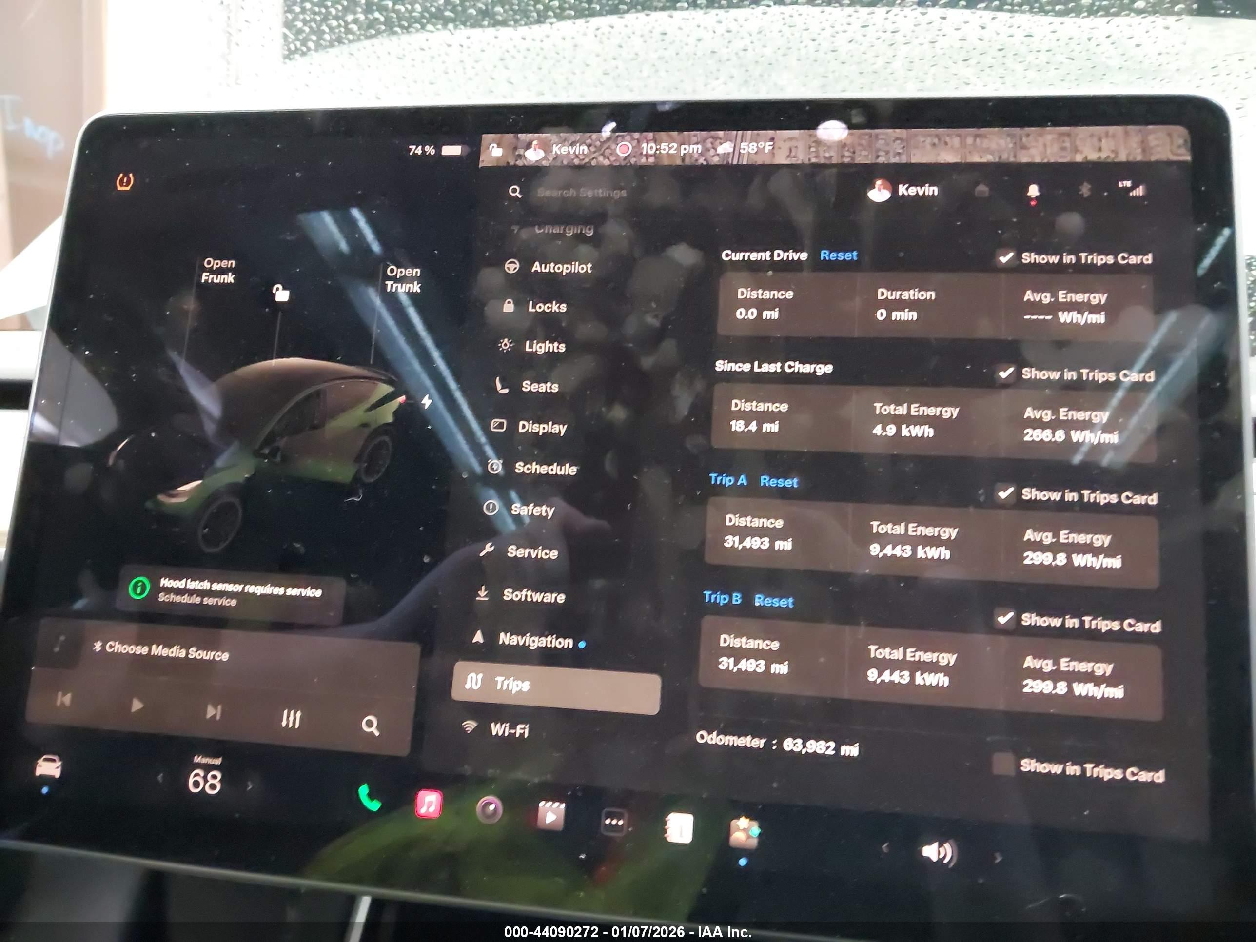 TESLA MODEL image 7